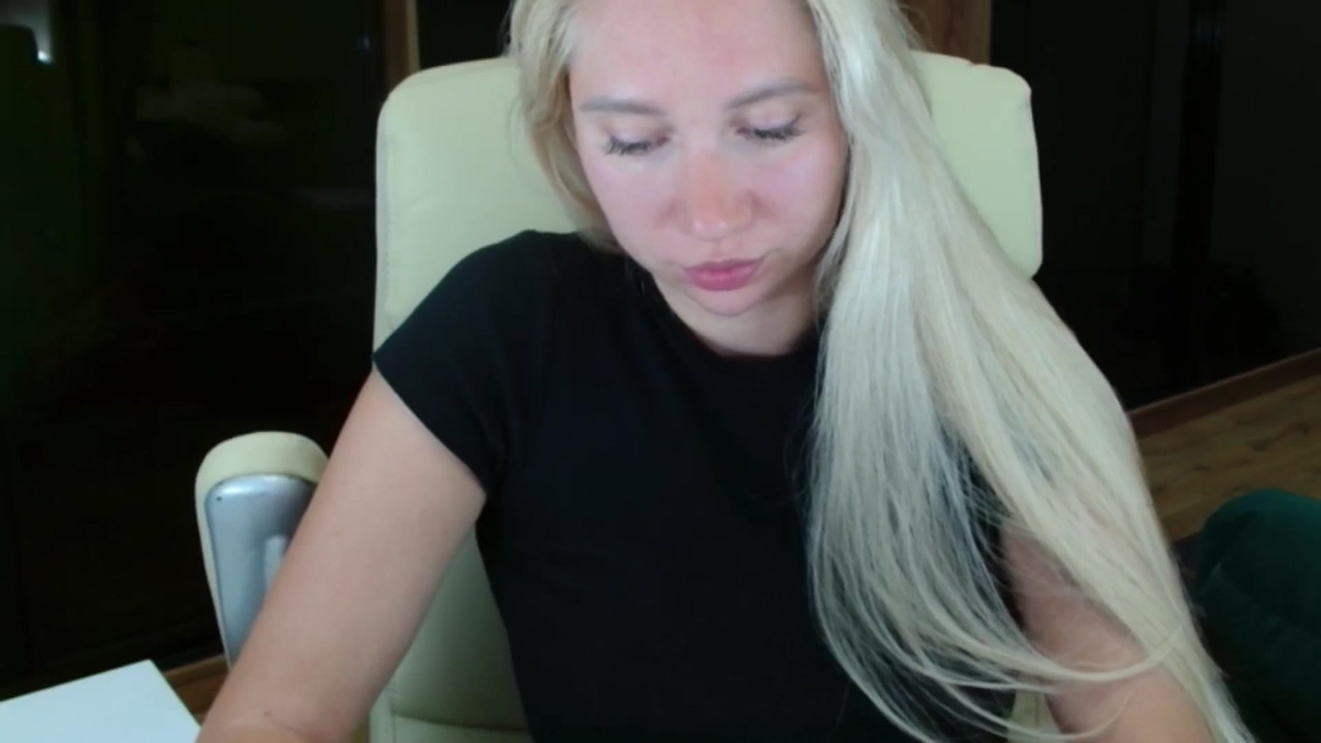 Gallery image thumbnail from Miss_Sylvia's myfreecams stream on, 10/02/2025, 20:13 image 7 of 20