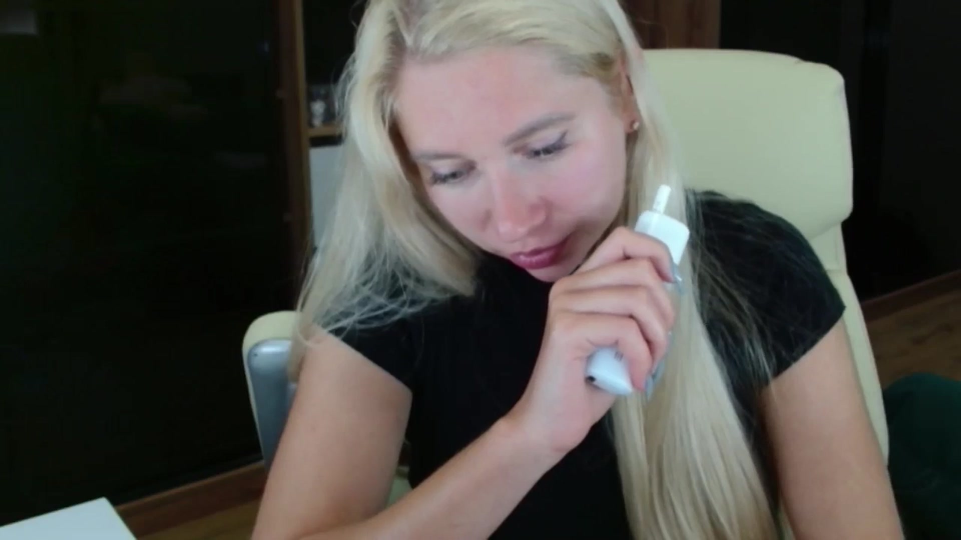 Gallery image thumbnail from Miss_Sylvia's myfreecams stream on, 10/02/2025, 20:13 image 4 of 20