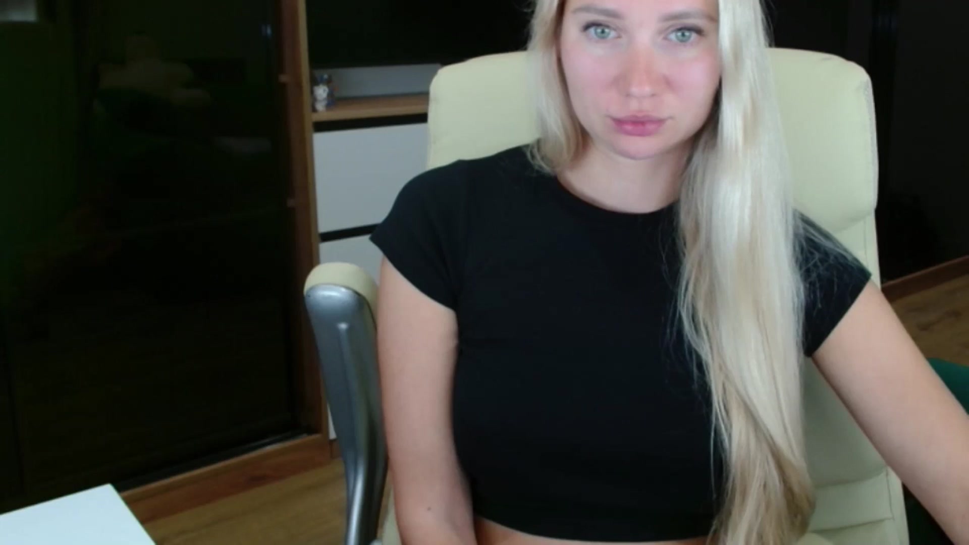 Gallery image thumbnail from Miss_Sylvia's myfreecams stream on, 10/02/2025, 20:13 image 17 of 20