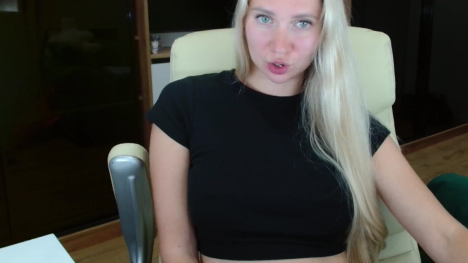Gallery image thumbnail from Miss_Sylvia's myfreecams stream on, 10/02/2025, 20:13 image 16 of 20