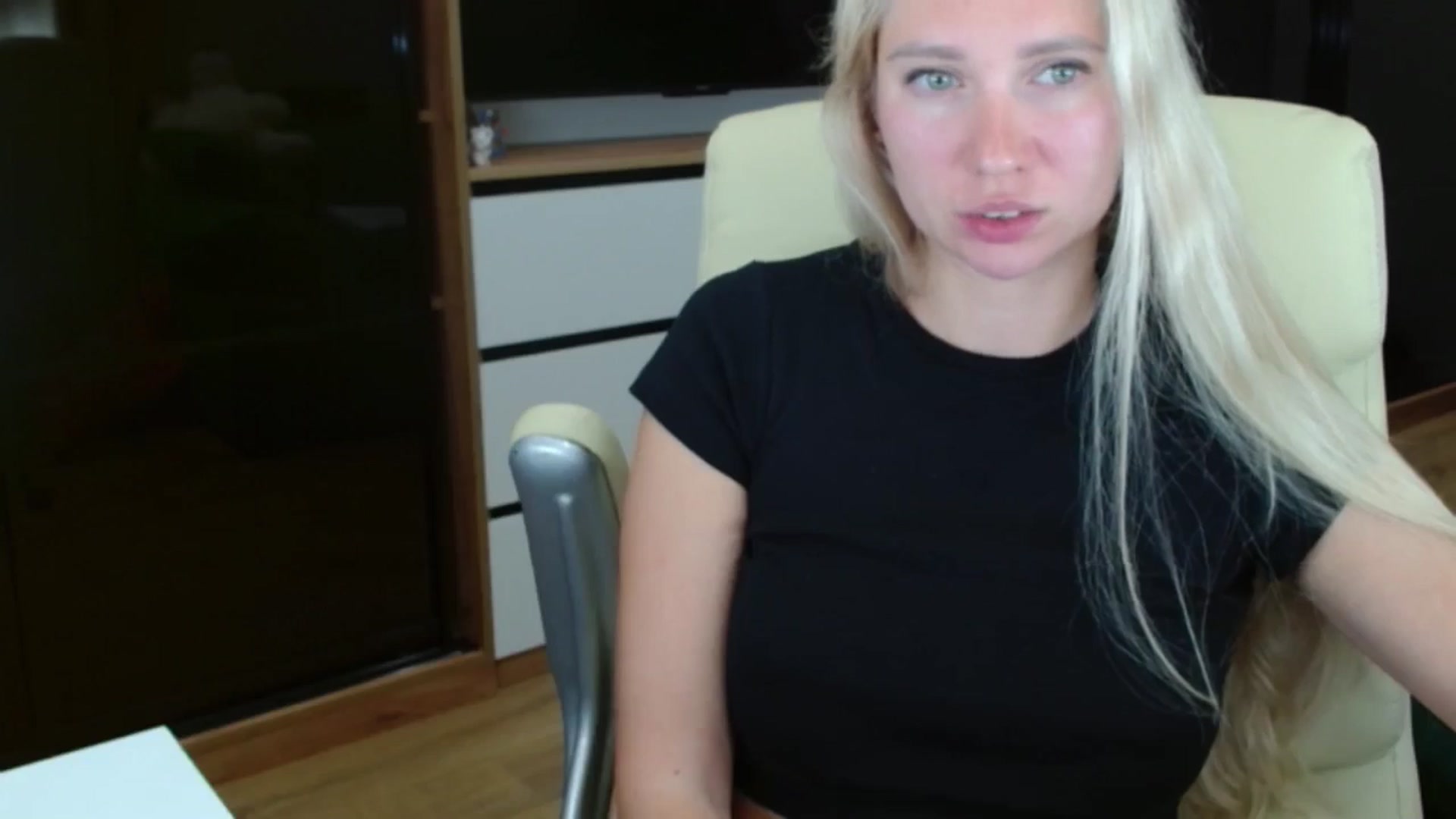 Gallery image thumbnail from Miss_Sylvia's myfreecams stream on, 10/02/2025, 20:13 image 19 of 20