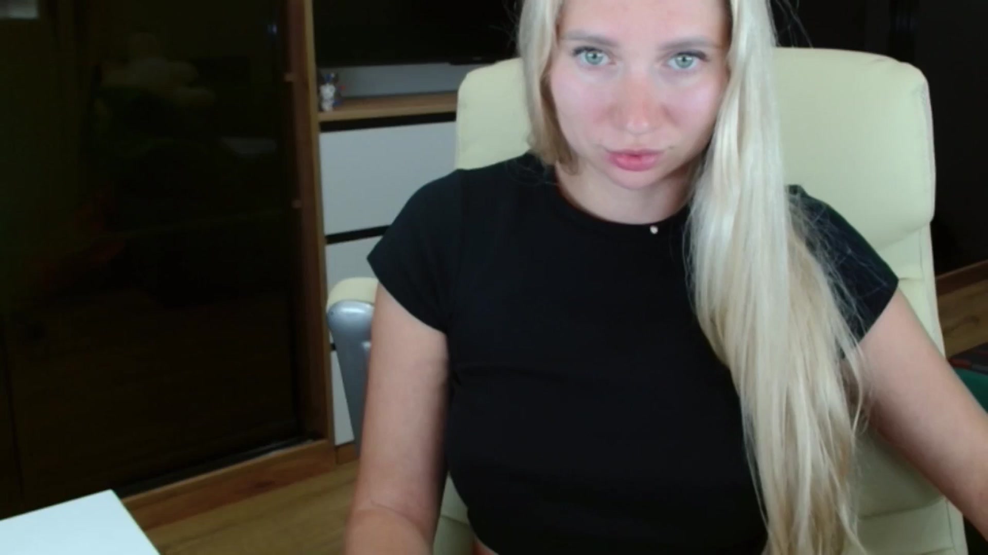 Gallery image thumbnail from Miss_Sylvia's myfreecams stream on, 10/02/2025, 22:04 image 1 of 20