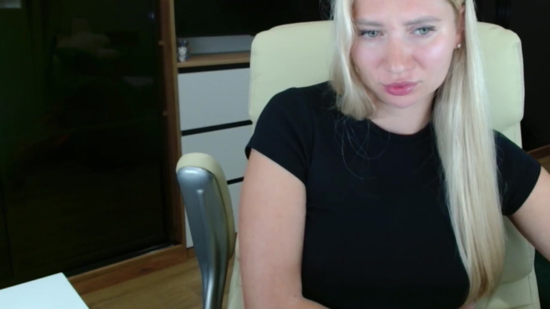 Gallery image thumbnail from Miss_Sylvia's myfreecams stream on, 10/02/2025, 22:04 image 5 of 20