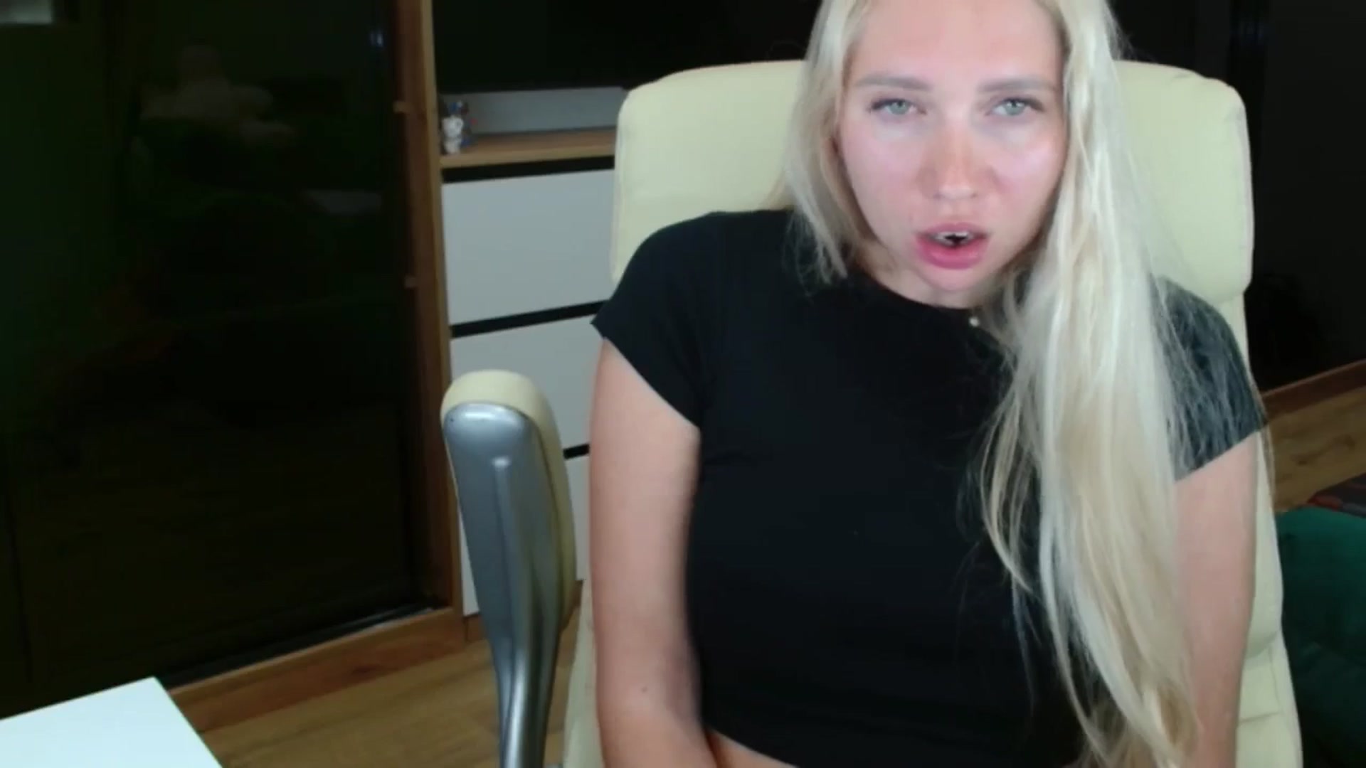 Gallery image thumbnail from Miss_Sylvia's myfreecams stream on, 10/02/2025, 22:04 image 16 of 20