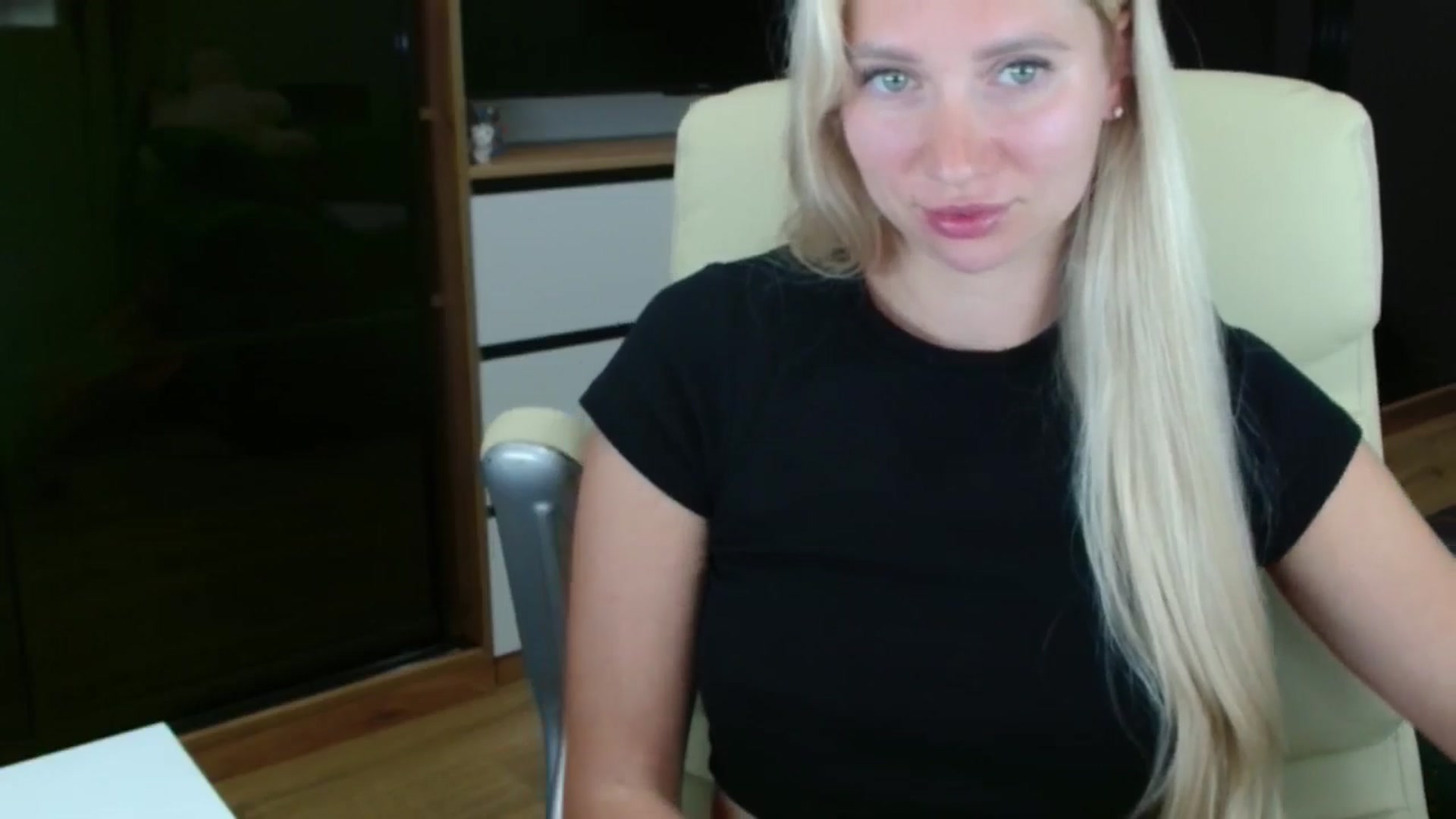 Gallery image thumbnail from Miss_Sylvia's myfreecams stream on, 10/02/2025, 22:04 image 6 of 20