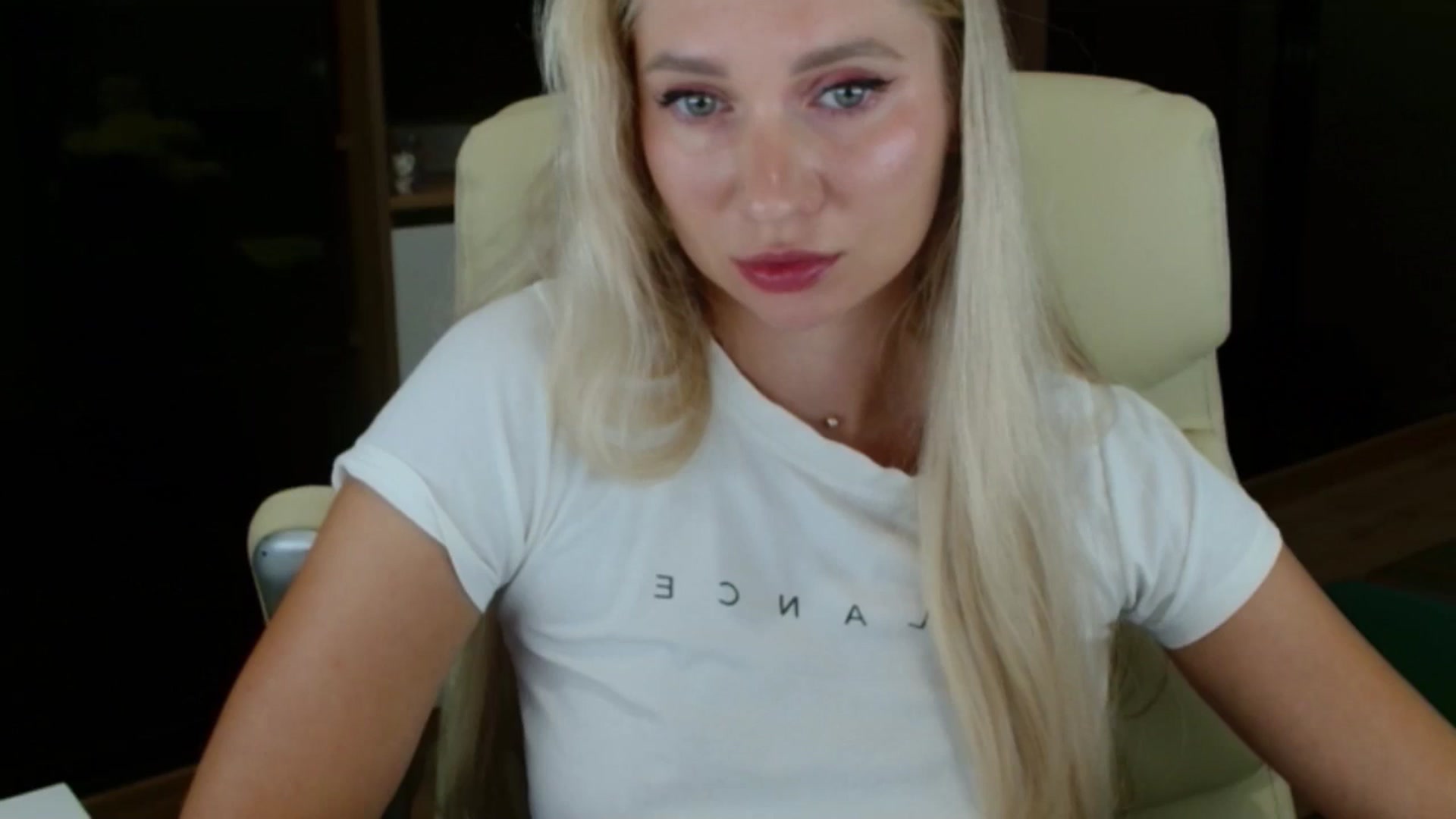 Gallery image thumbnail from Miss_Sylvia's myfreecams stream on, 10/03/2025, 19:17 image 6 of 20