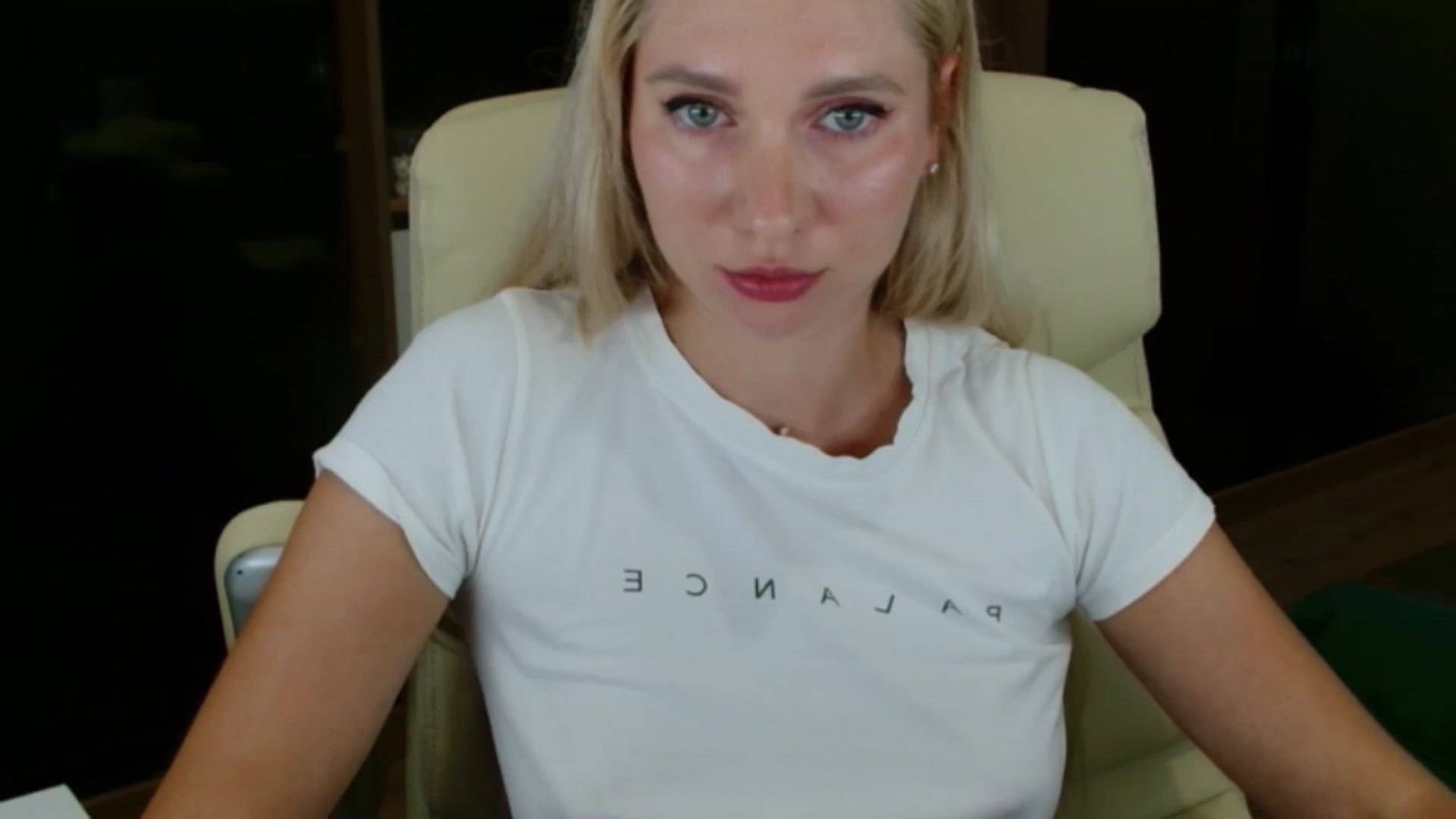 Gallery image thumbnail from Miss_Sylvia's myfreecams stream on, 10/03/2025, 19:17 image 17 of 20