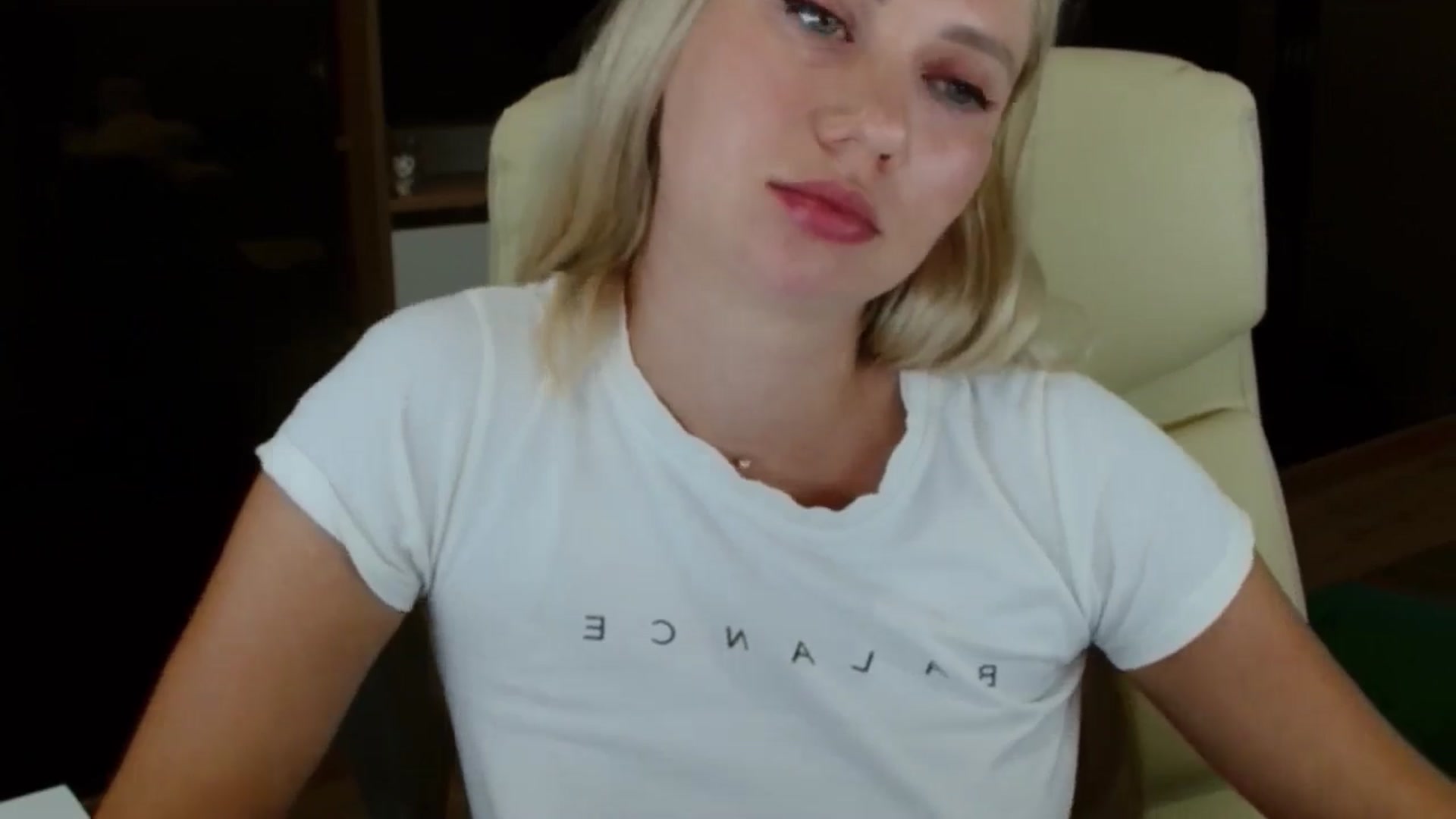 Gallery image thumbnail from Miss_Sylvia's myfreecams stream on, 10/03/2025, 19:17 image 16 of 20