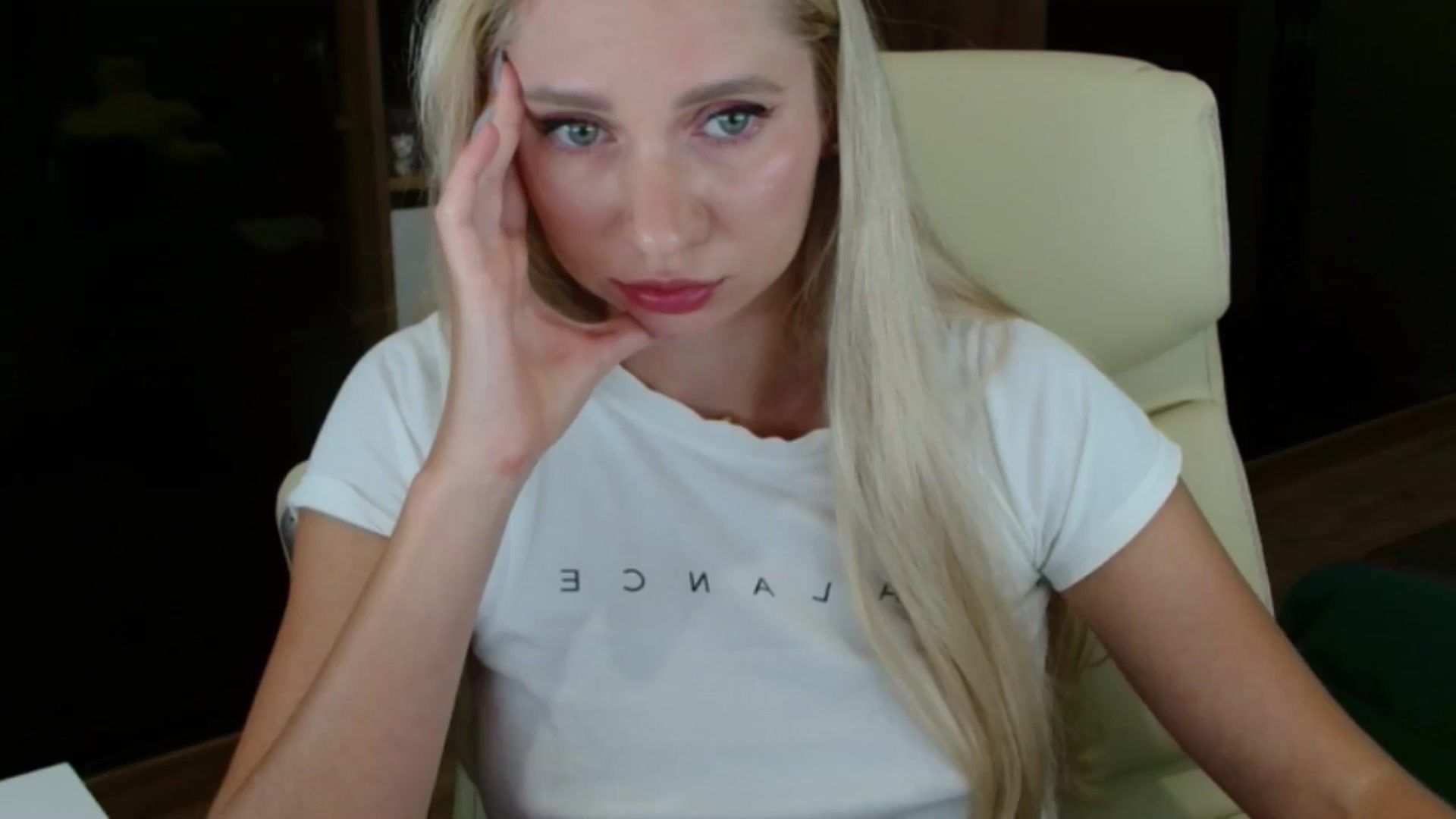 Gallery image thumbnail from Miss_Sylvia's myfreecams stream on, 10/03/2025, 19:17 image 3 of 20