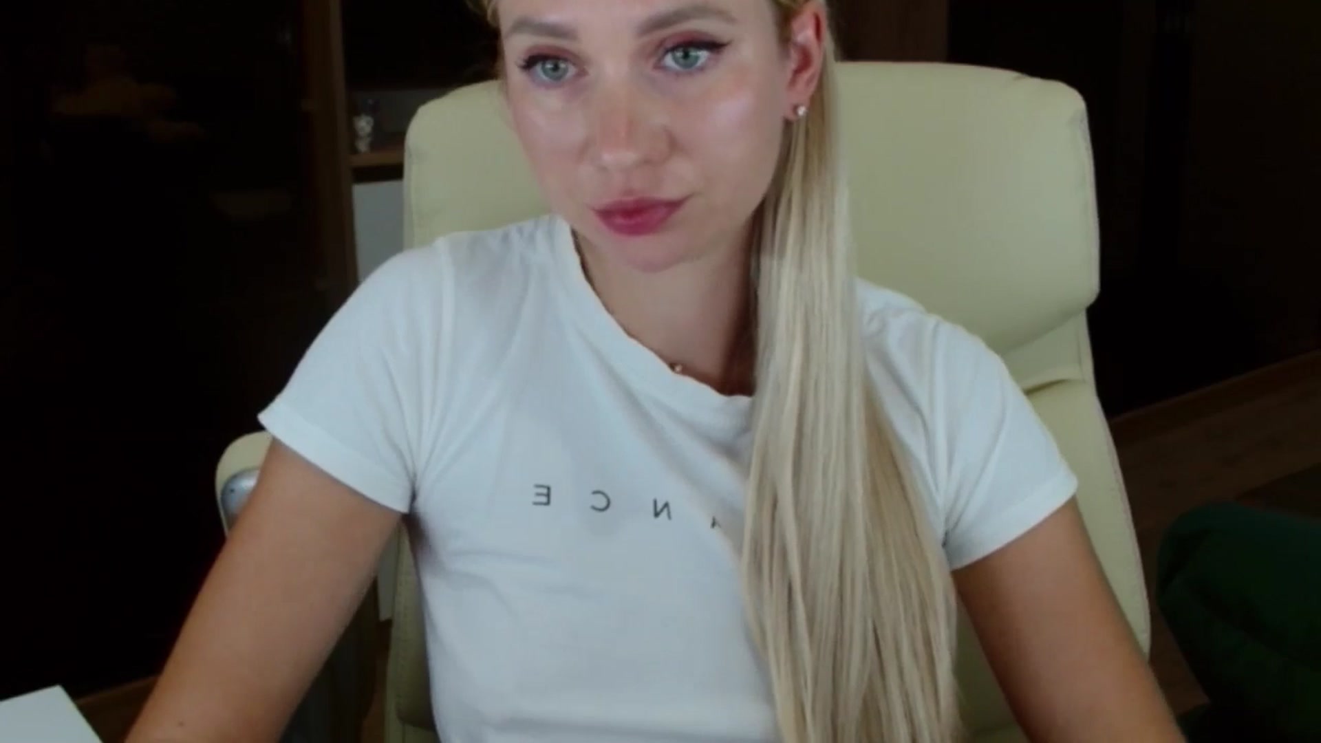Gallery image thumbnail from Miss_Sylvia's myfreecams stream on, 10/03/2025, 19:57 image 6 of 20