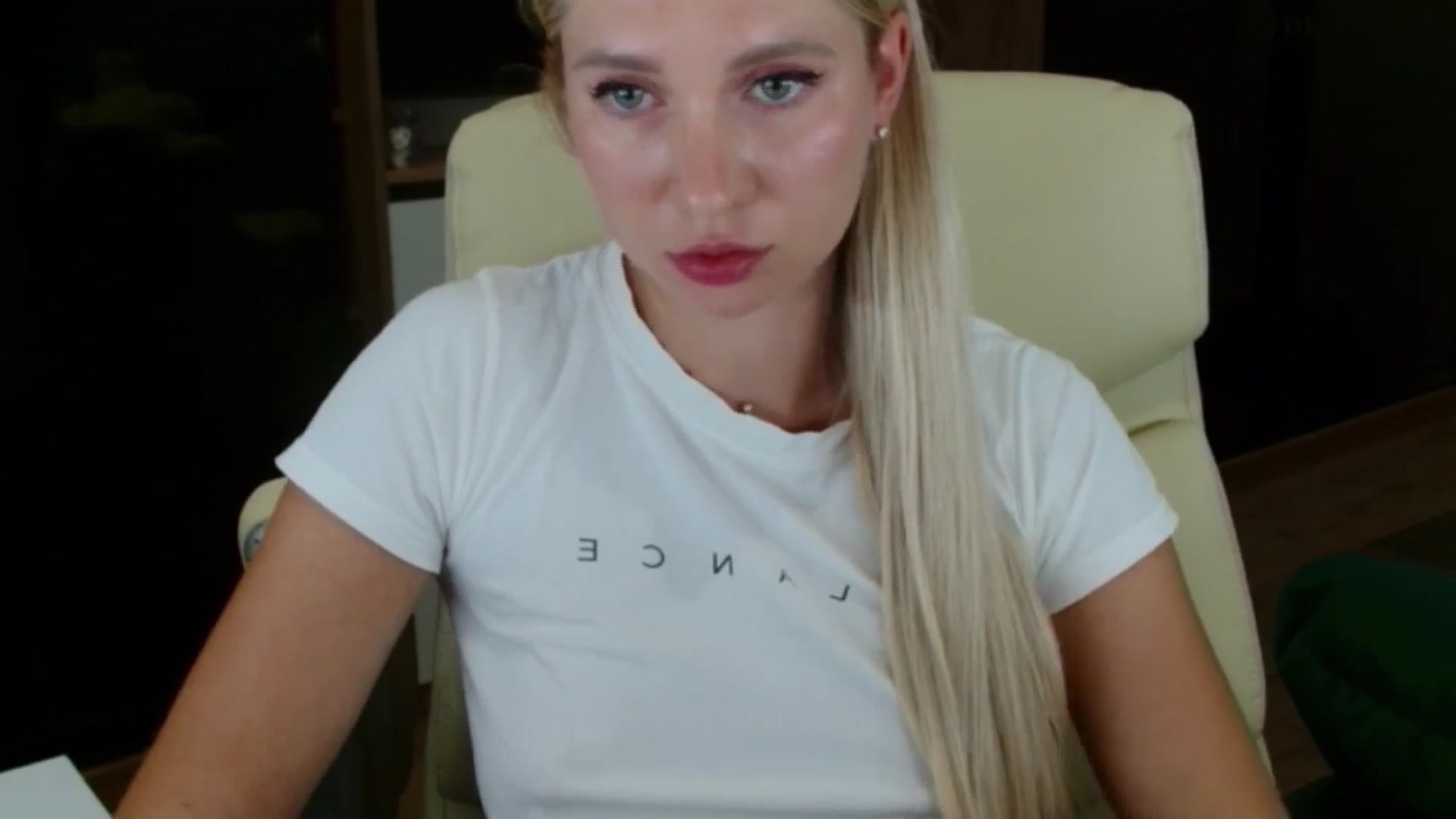 Gallery image thumbnail from Miss_Sylvia's myfreecams stream on, 10/03/2025, 19:57 image 10 of 20