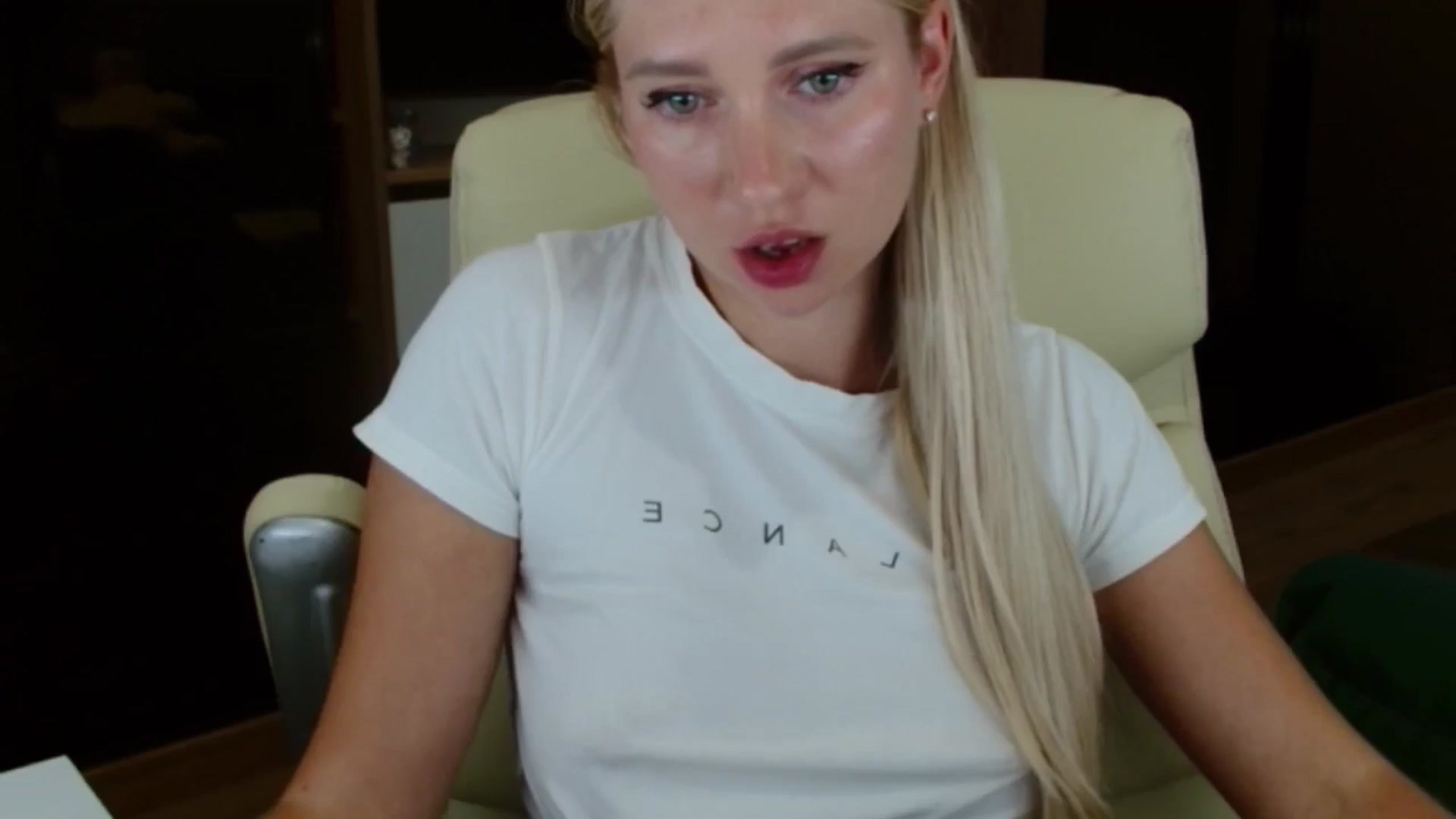 Gallery image thumbnail from Miss_Sylvia's myfreecams stream on, 10/03/2025, 19:57 image 13 of 20