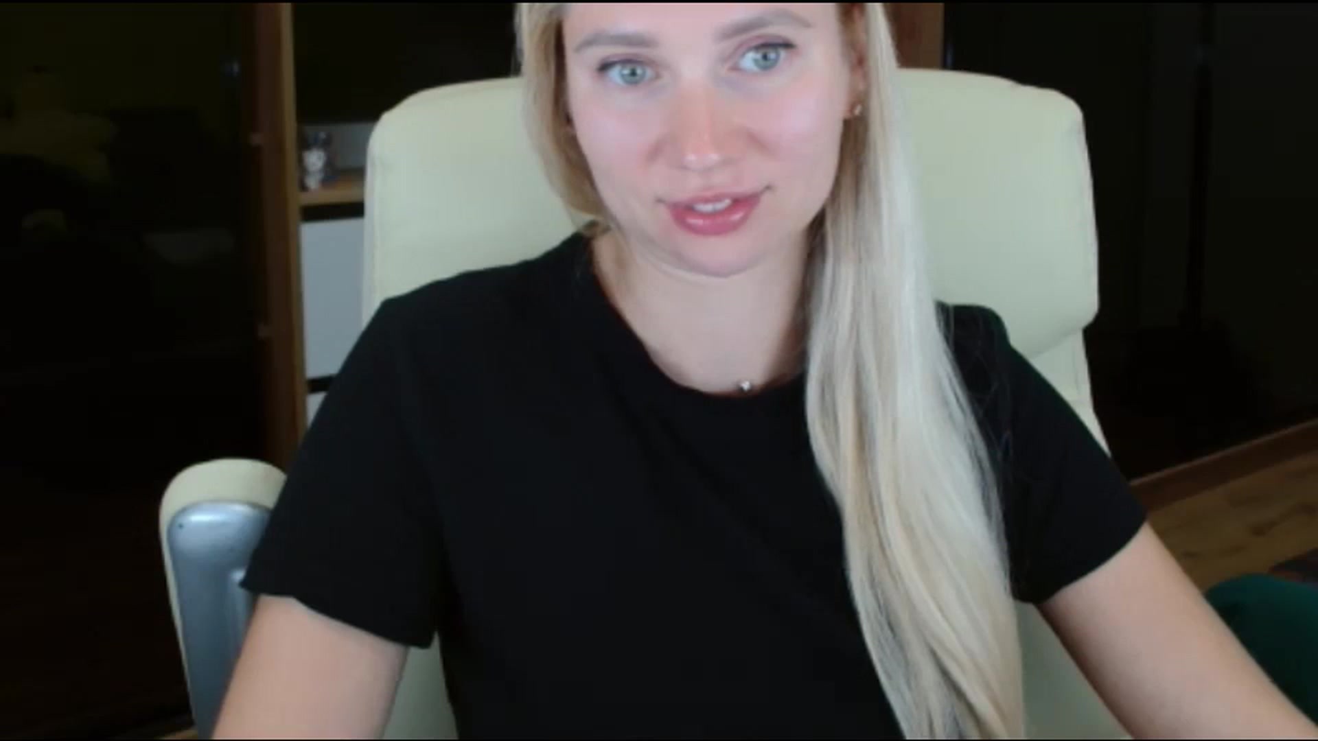 Gallery image thumbnail from Miss_Sylvia's myfreecams stream on, 10/04/2025, 20:00 image 9 of 20