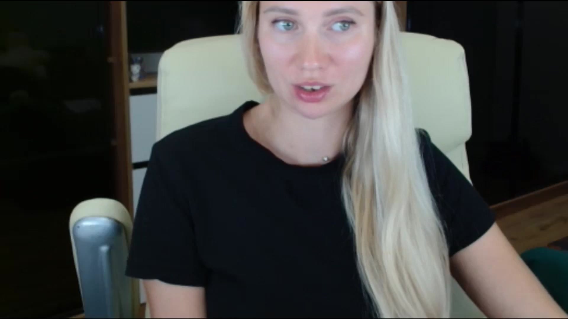 Gallery image thumbnail from Miss_Sylvia's myfreecams stream on, 10/04/2025, 20:00 image 17 of 20