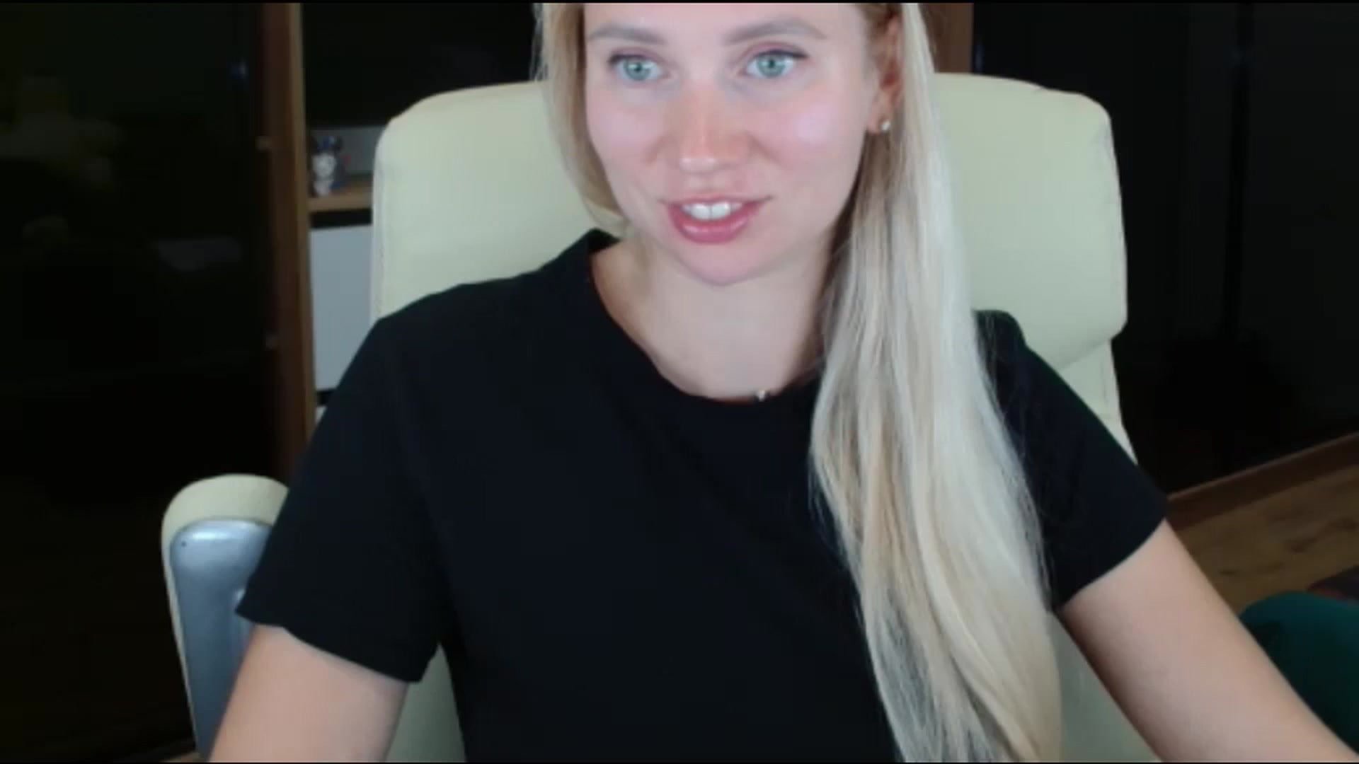 Gallery image thumbnail from Miss_Sylvia's myfreecams stream on, 10/04/2025, 20:00 image 10 of 20