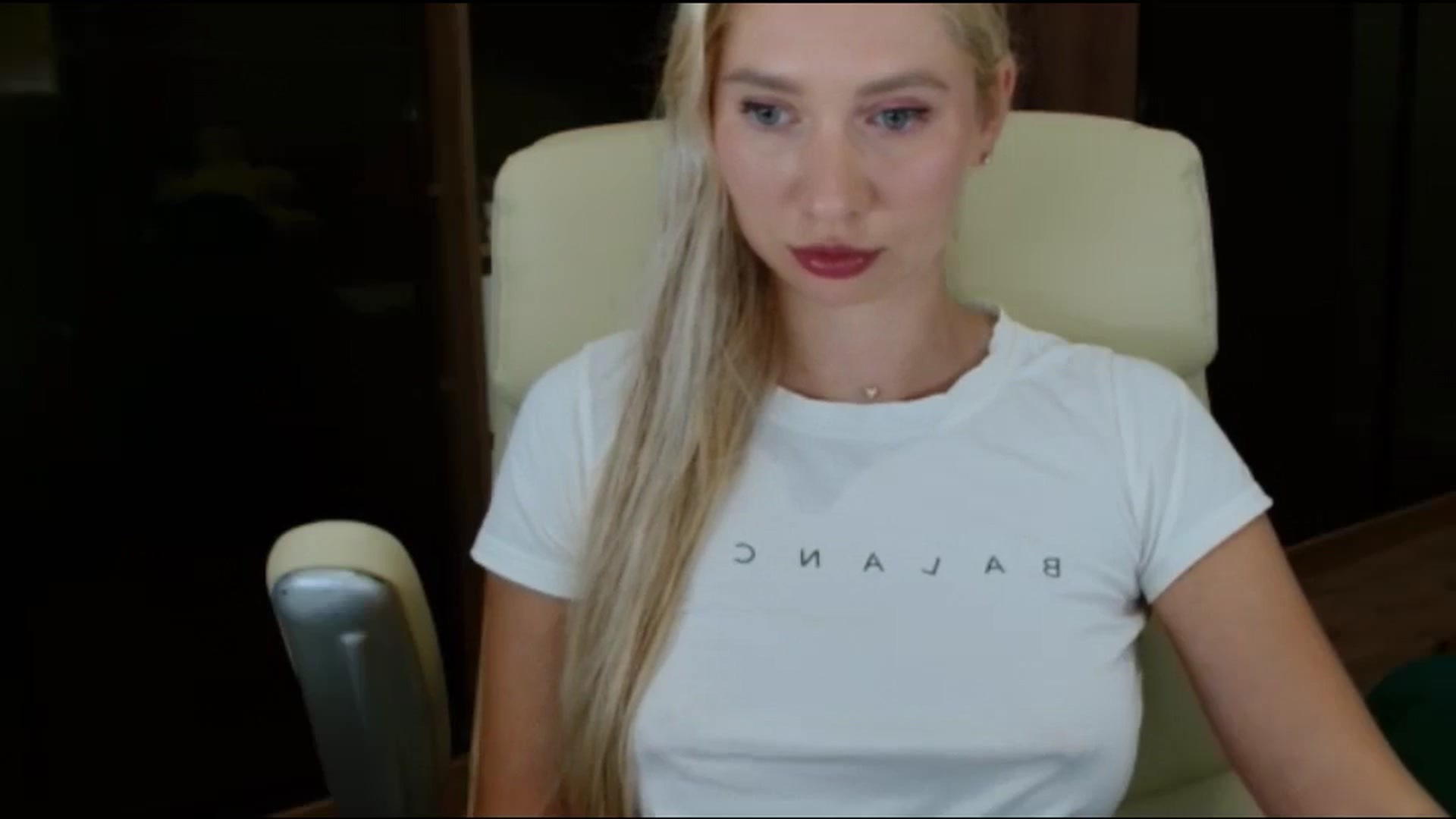 Gallery image thumbnail from Miss_Sylvia's myfreecams stream on, 10/05/2025, 16:53 image 18 of 20