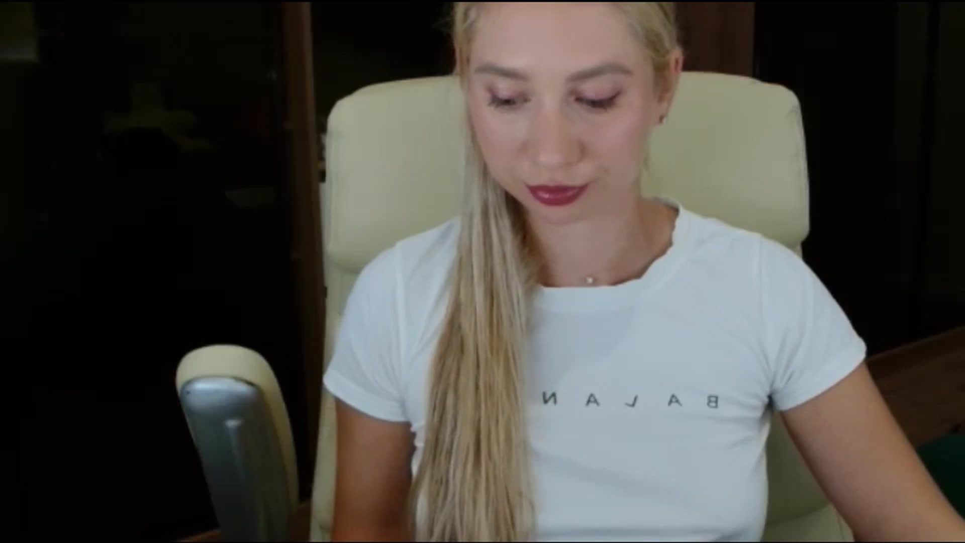 Gallery image thumbnail from Miss_Sylvia's myfreecams stream on, 10/05/2025, 16:53 image 15 of 20