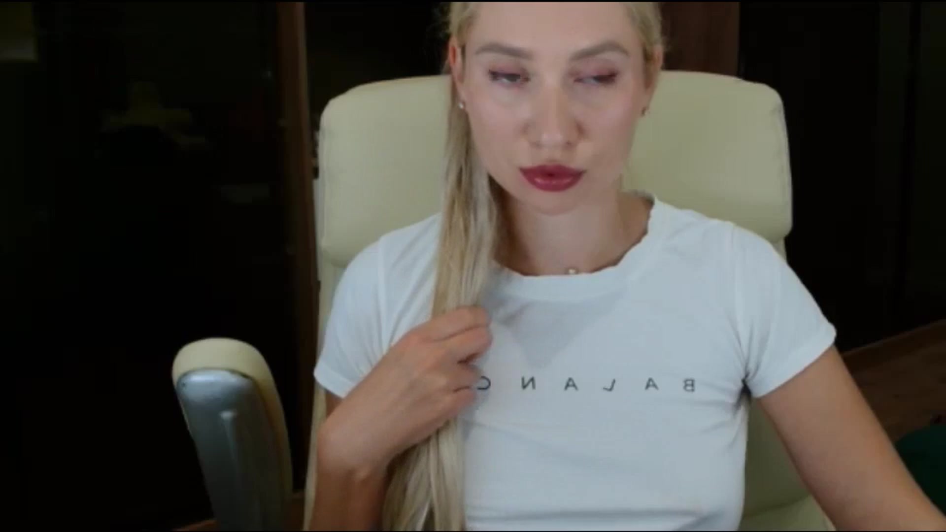 Gallery image thumbnail from Miss_Sylvia's myfreecams stream on, 10/05/2025, 16:53 image 17 of 20