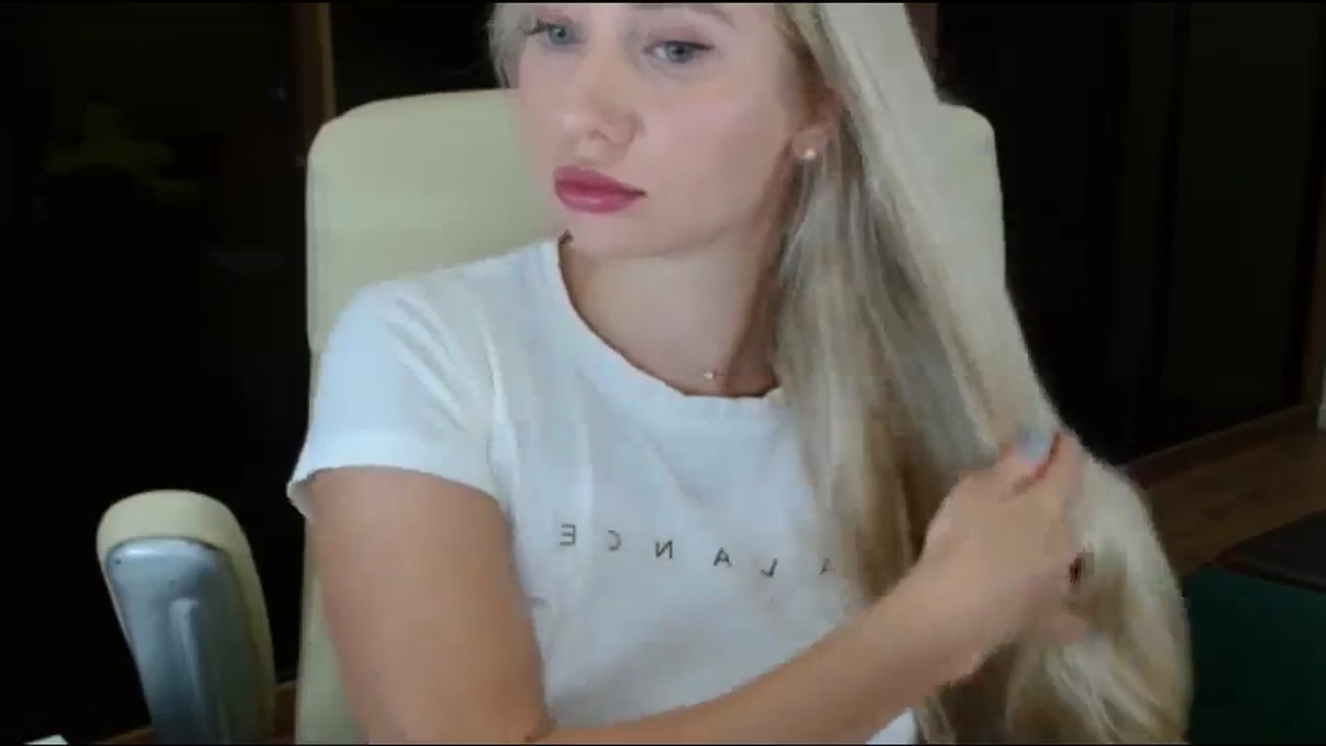 Gallery image thumbnail from Miss_Sylvia's myfreecams stream on, 10/05/2025, 19:48 image 5 of 20