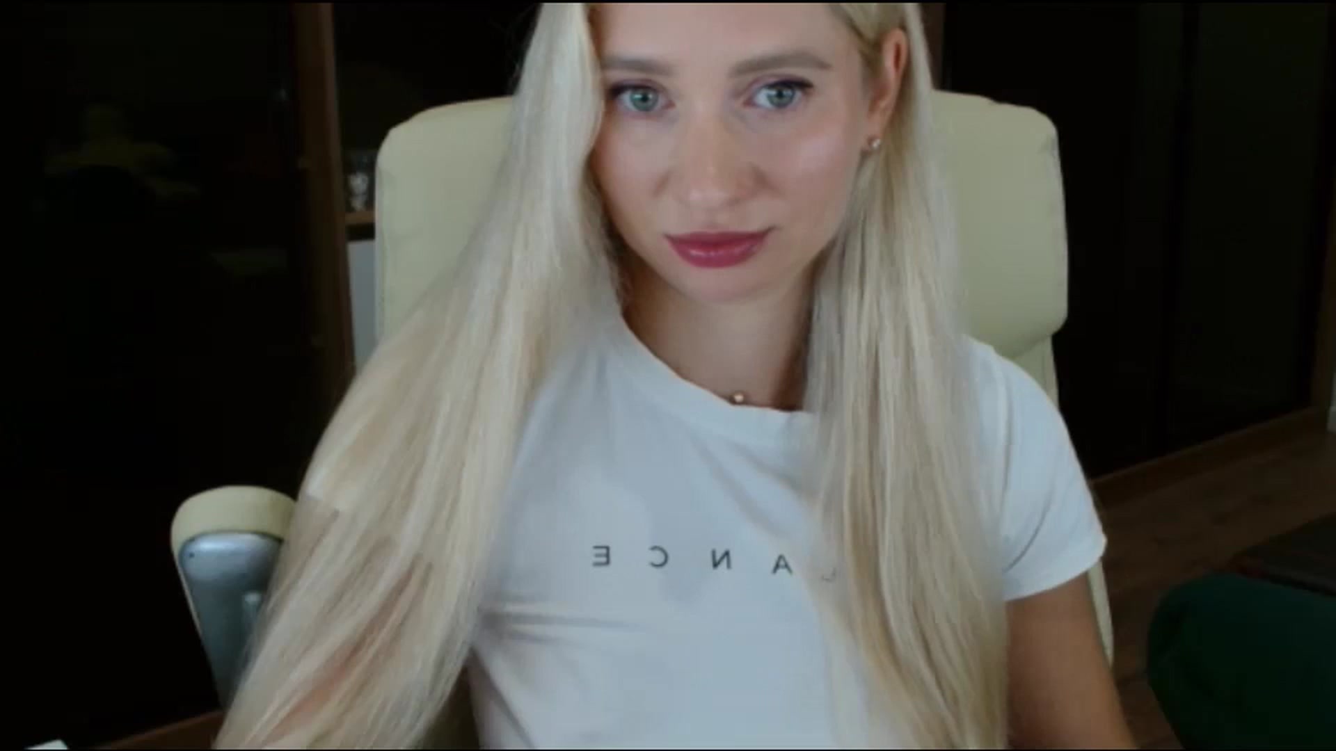Gallery image thumbnail from Miss_Sylvia's myfreecams stream on, 10/05/2025, 19:48 image 10 of 20