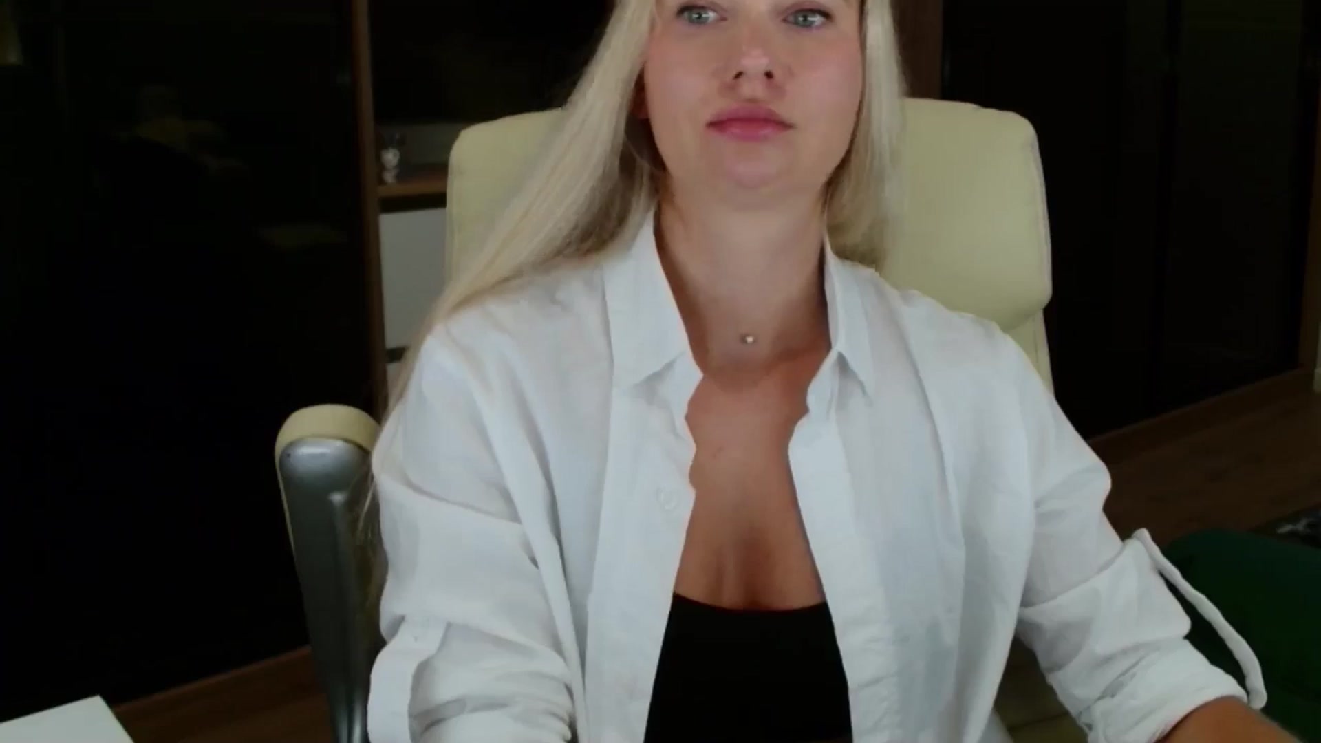 Gallery image thumbnail from Miss_Sylvia's myfreecams stream on, 10/06/2025, 20:39 image 20 of 20