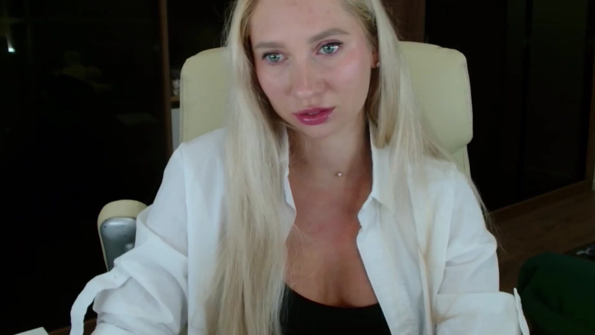 Gallery image thumbnail from Miss_Sylvia's myfreecams stream on, 10/06/2025, 20:39 image 2 of 20