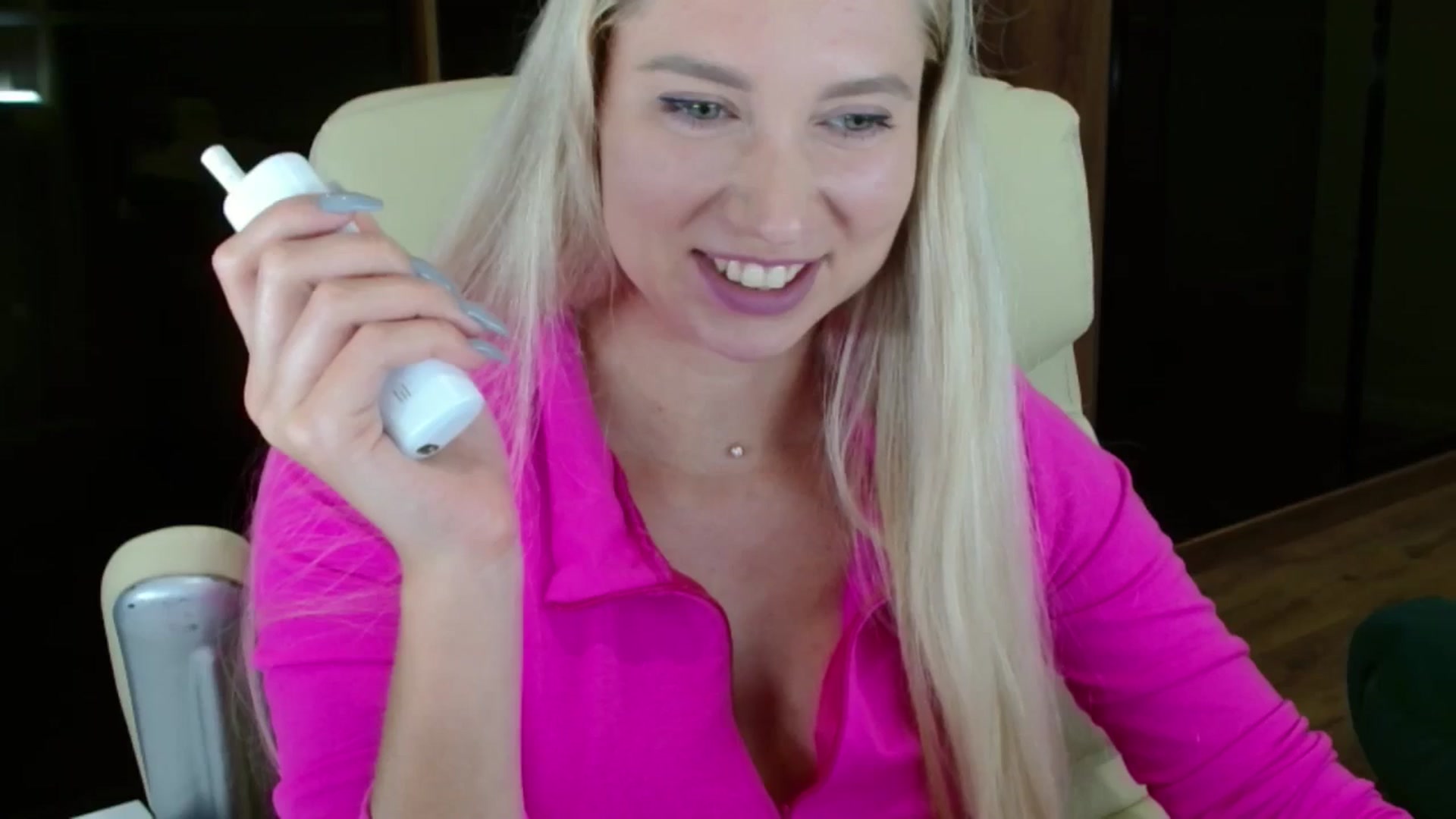 Gallery image thumbnail from Miss_Sylvia's myfreecams stream on, 10/07/2025, 16:58 image 13 of 20