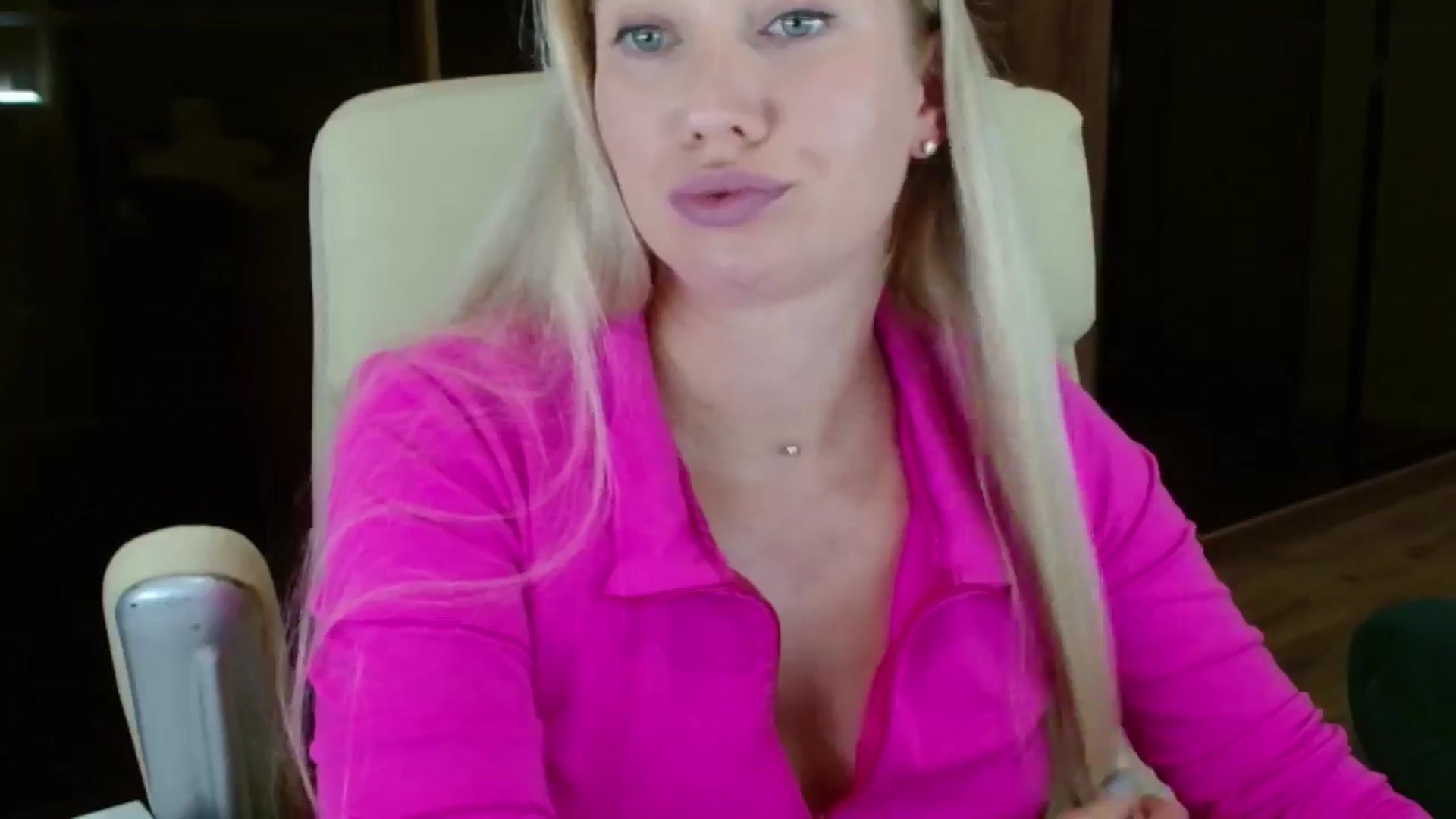 Gallery image thumbnail from Miss_Sylvia's myfreecams stream on, 10/07/2025, 16:58 image 16 of 20
