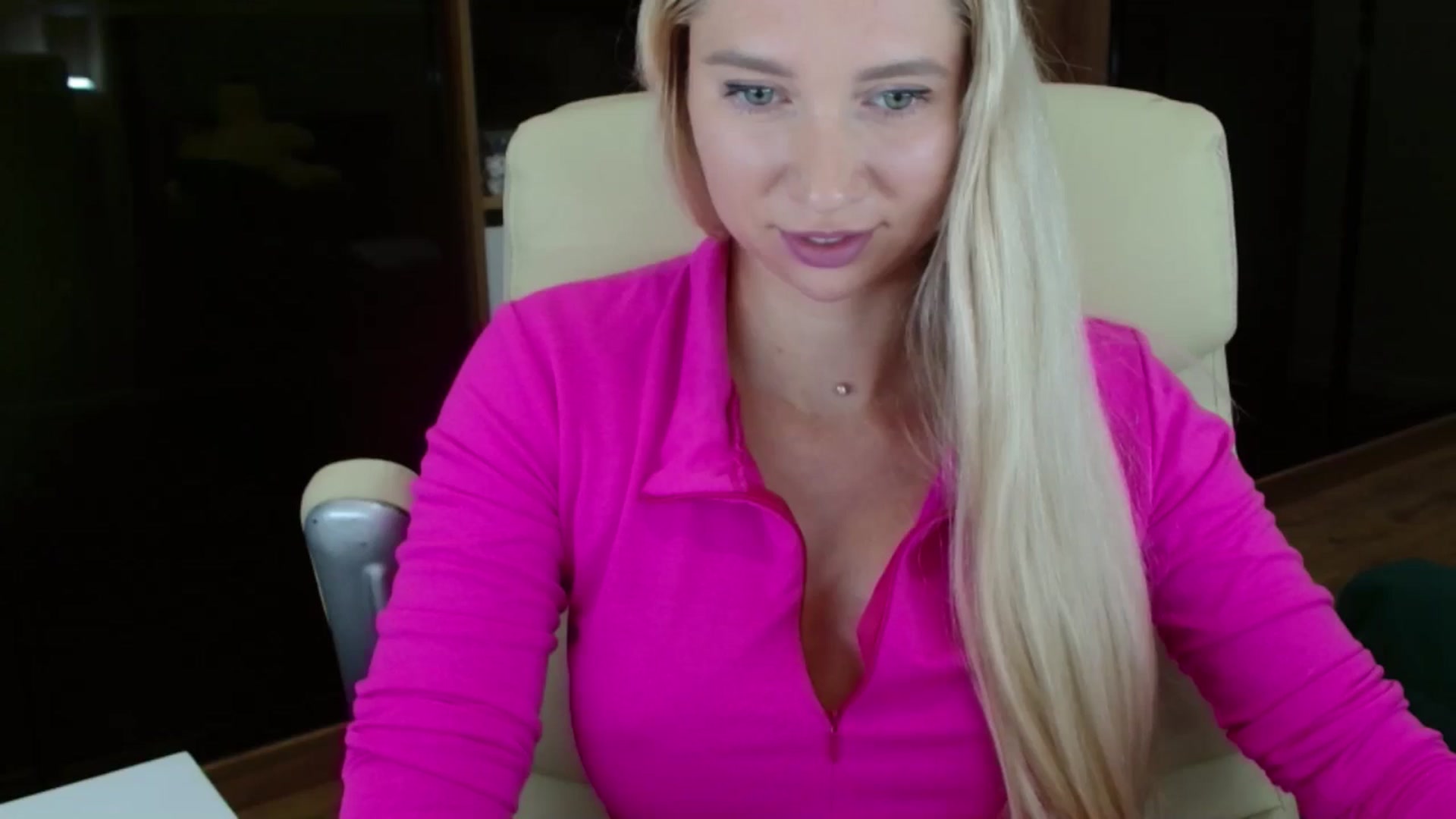 Gallery image thumbnail from Miss_Sylvia's myfreecams stream on, 10/07/2025, 16:58 image 20 of 20