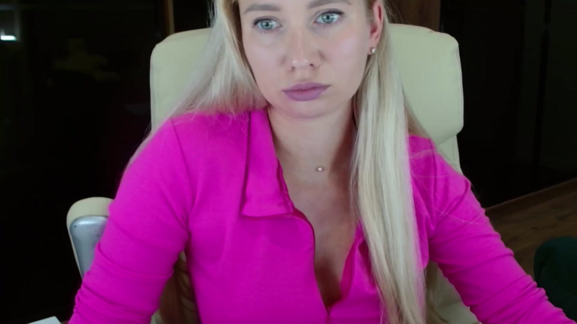 Gallery image thumbnail from Miss_Sylvia's myfreecams stream on, 10/07/2025, 16:58 image 8 of 20