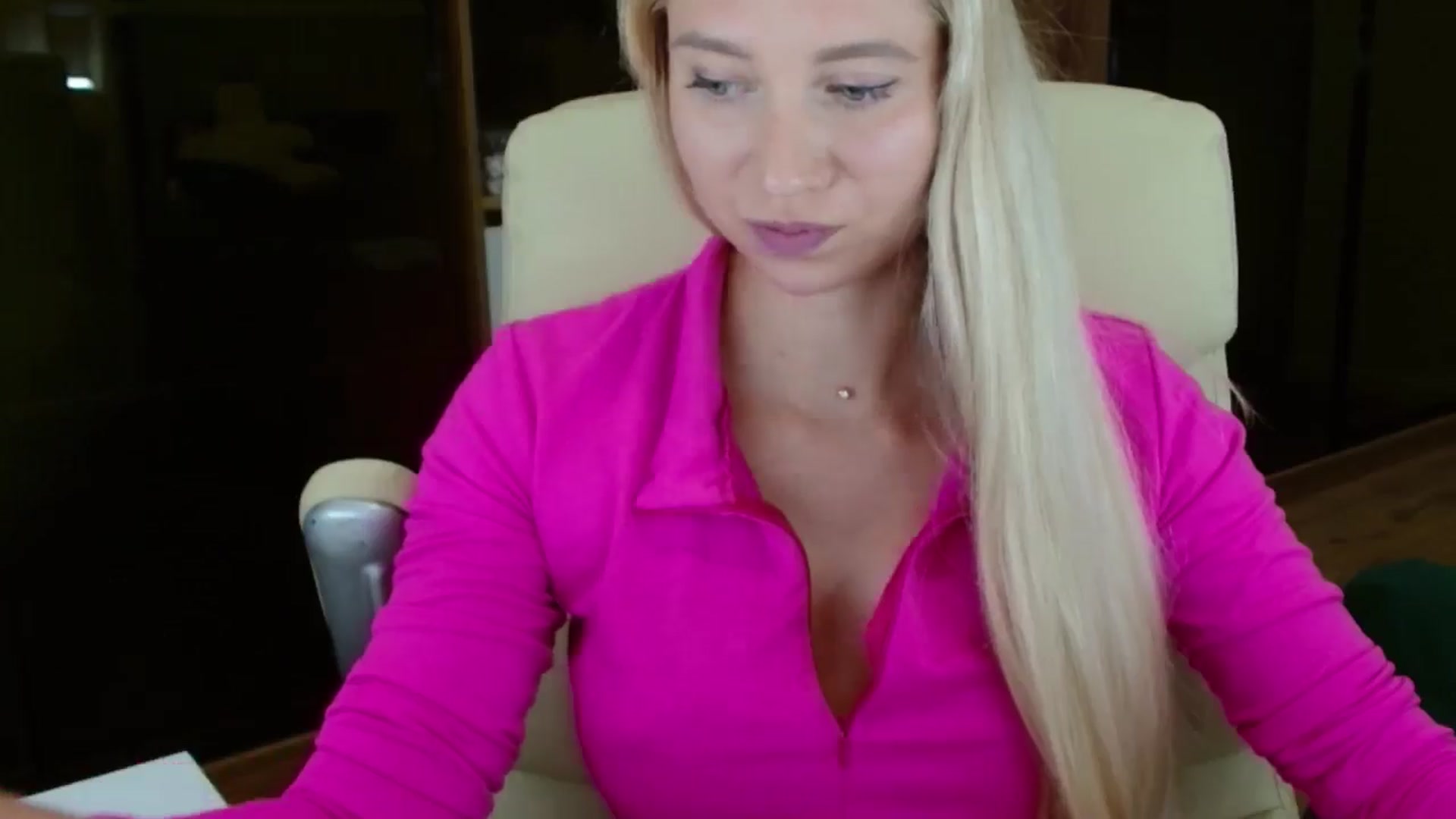 Gallery image thumbnail from Miss_Sylvia's myfreecams stream on, 10/07/2025, 16:58 image 19 of 20