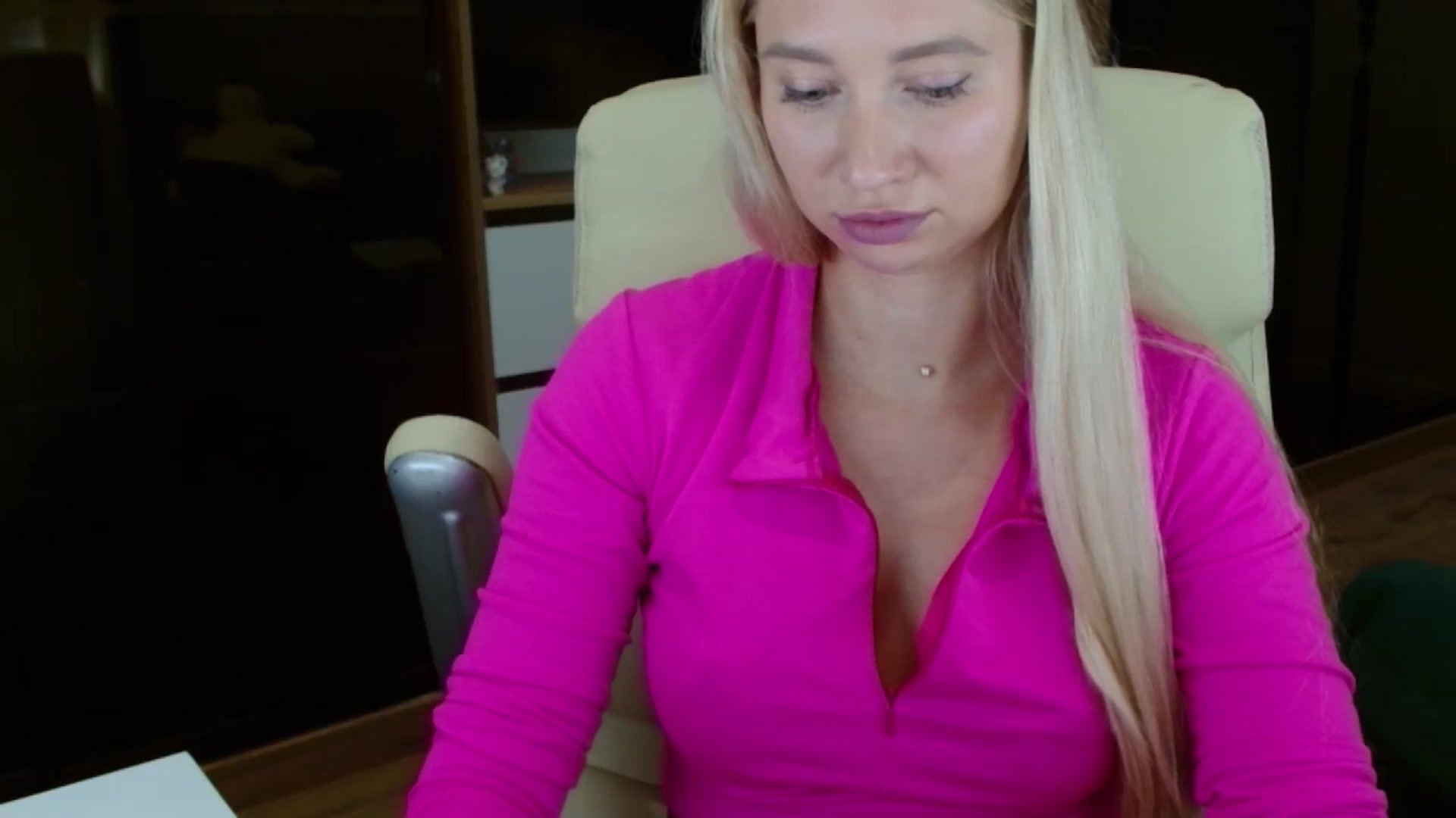 Gallery image thumbnail from Miss_Sylvia's myfreecams stream on, 10/07/2025, 18:22 image 11 of 20