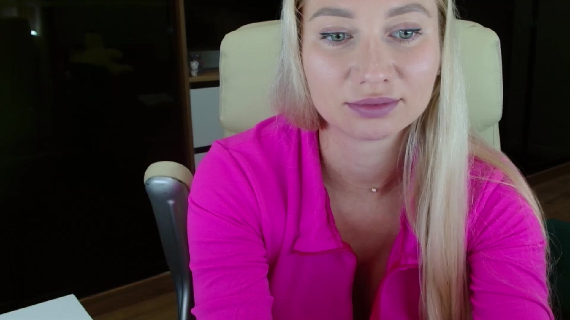 Gallery image thumbnail from Miss_Sylvia's myfreecams stream on, 10/07/2025, 18:22 image 10 of 20