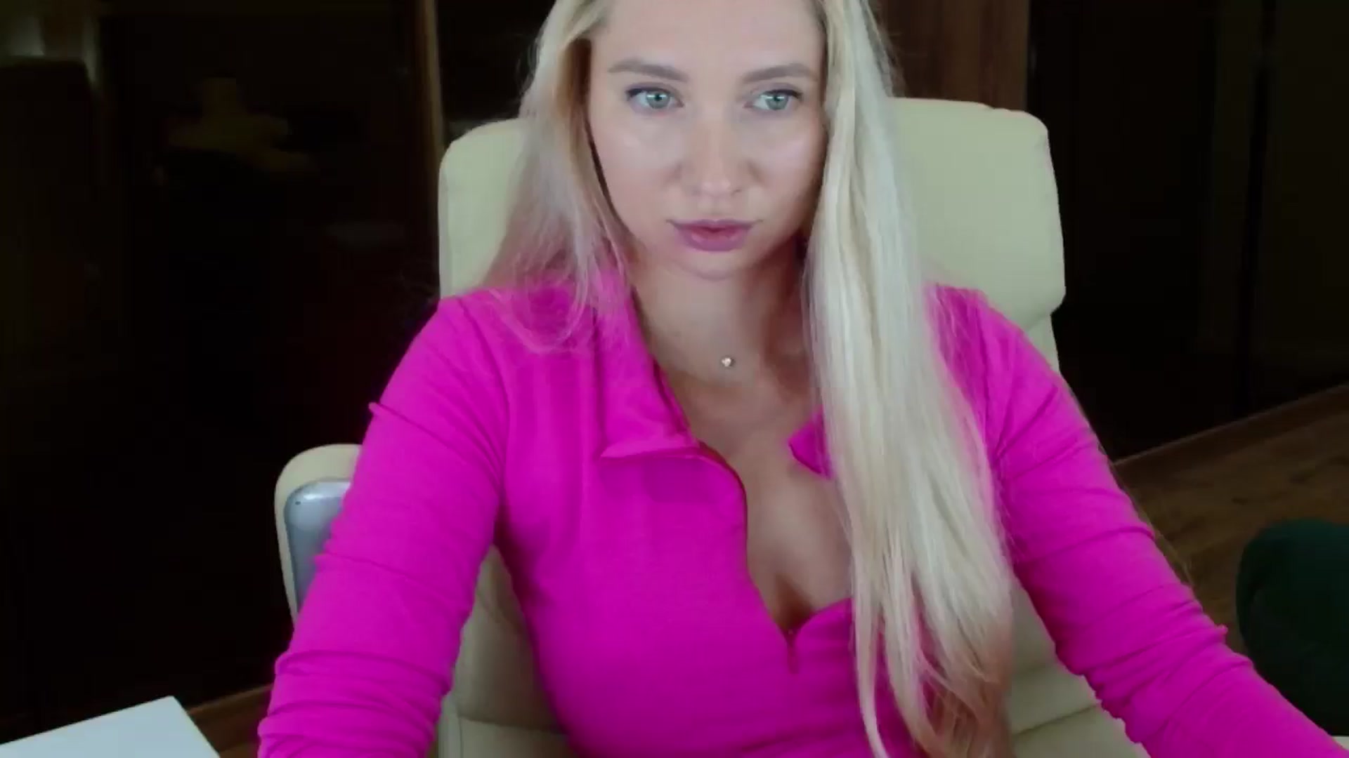 Gallery image thumbnail from Miss_Sylvia's myfreecams stream on, 10/07/2025, 18:55 image 20 of 20