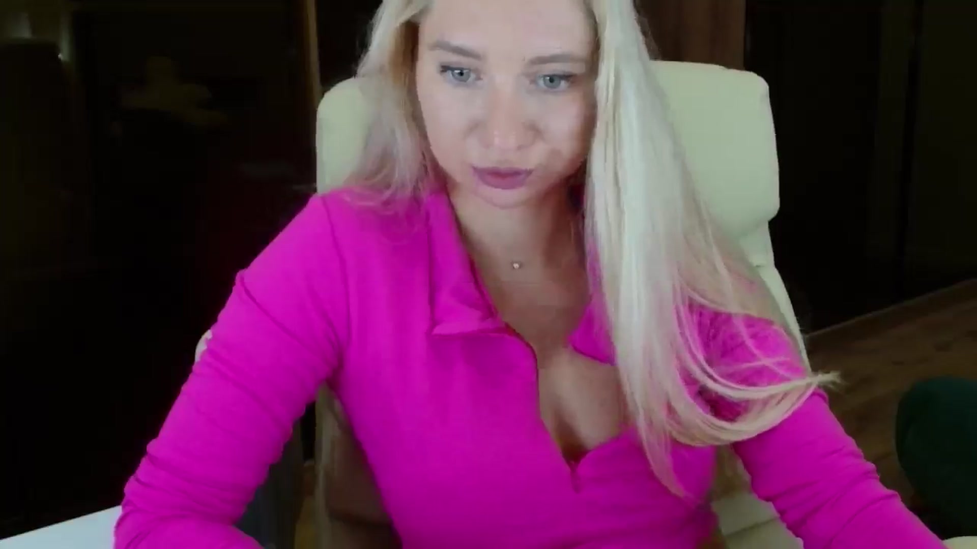 Gallery image thumbnail from Miss_Sylvia's myfreecams stream on, 10/07/2025, 18:55 image 12 of 20