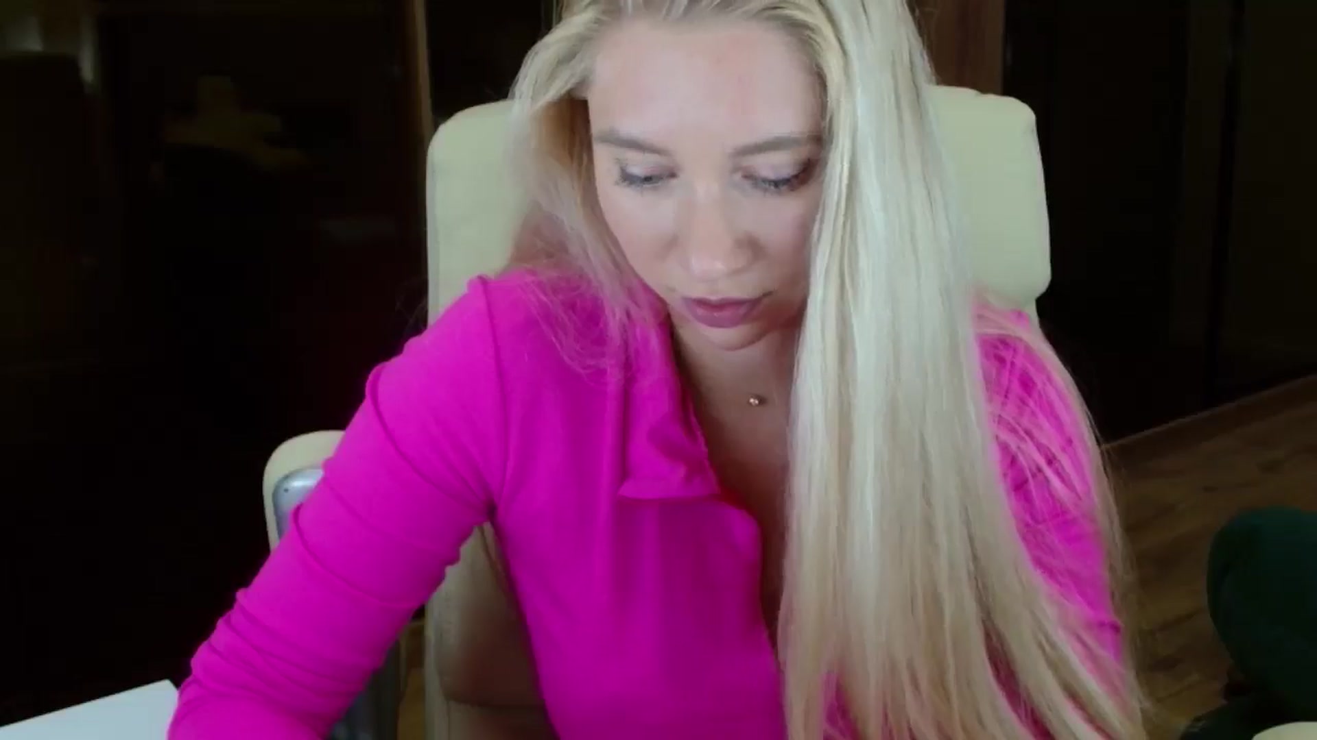 Gallery image thumbnail from Miss_Sylvia's myfreecams stream on, 10/07/2025, 18:55 image 18 of 20