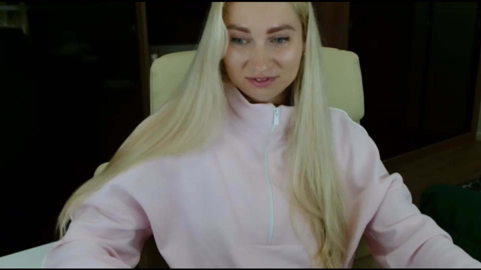 Gallery image thumbnail from Miss_Sylvia's myfreecams stream on, 10/08/2025, 20:45 image 6 of 20