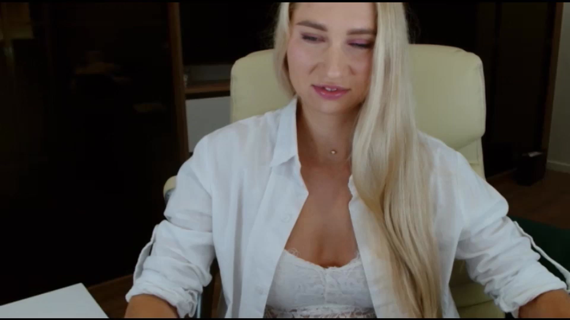 Gallery image thumbnail from Miss_Sylvia's myfreecams stream on, 10/11/2025, 17:10 image 3 of 20