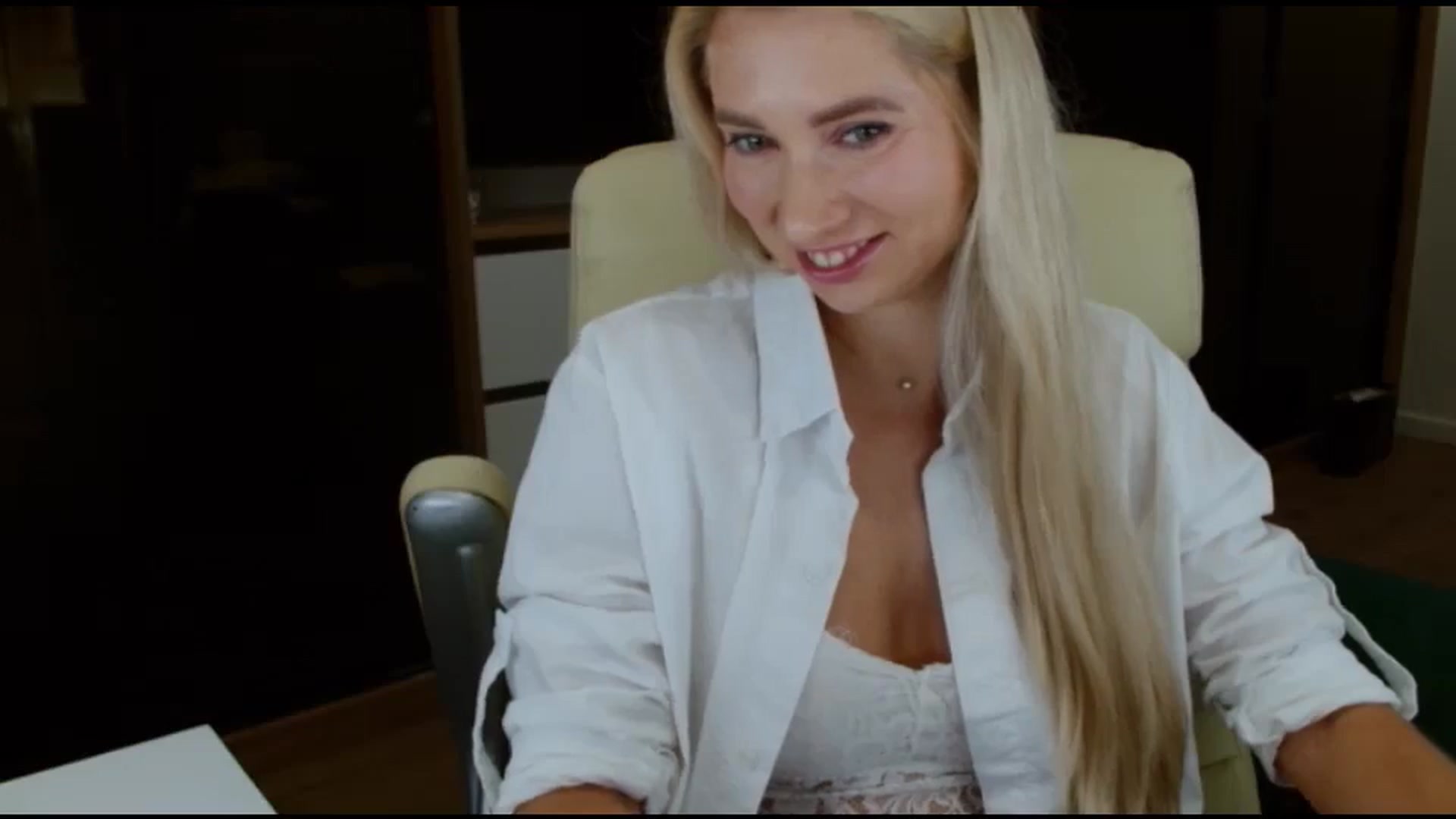 Gallery image thumbnail from Miss_Sylvia's myfreecams stream on, 10/11/2025, 17:10 image 20 of 20