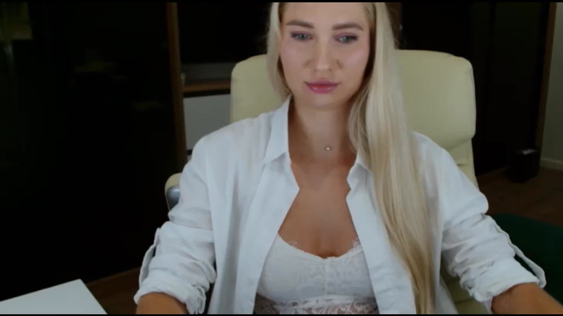 Gallery image thumbnail from Miss_Sylvia's myfreecams stream on, 10/11/2025, 17:10 image 8 of 20