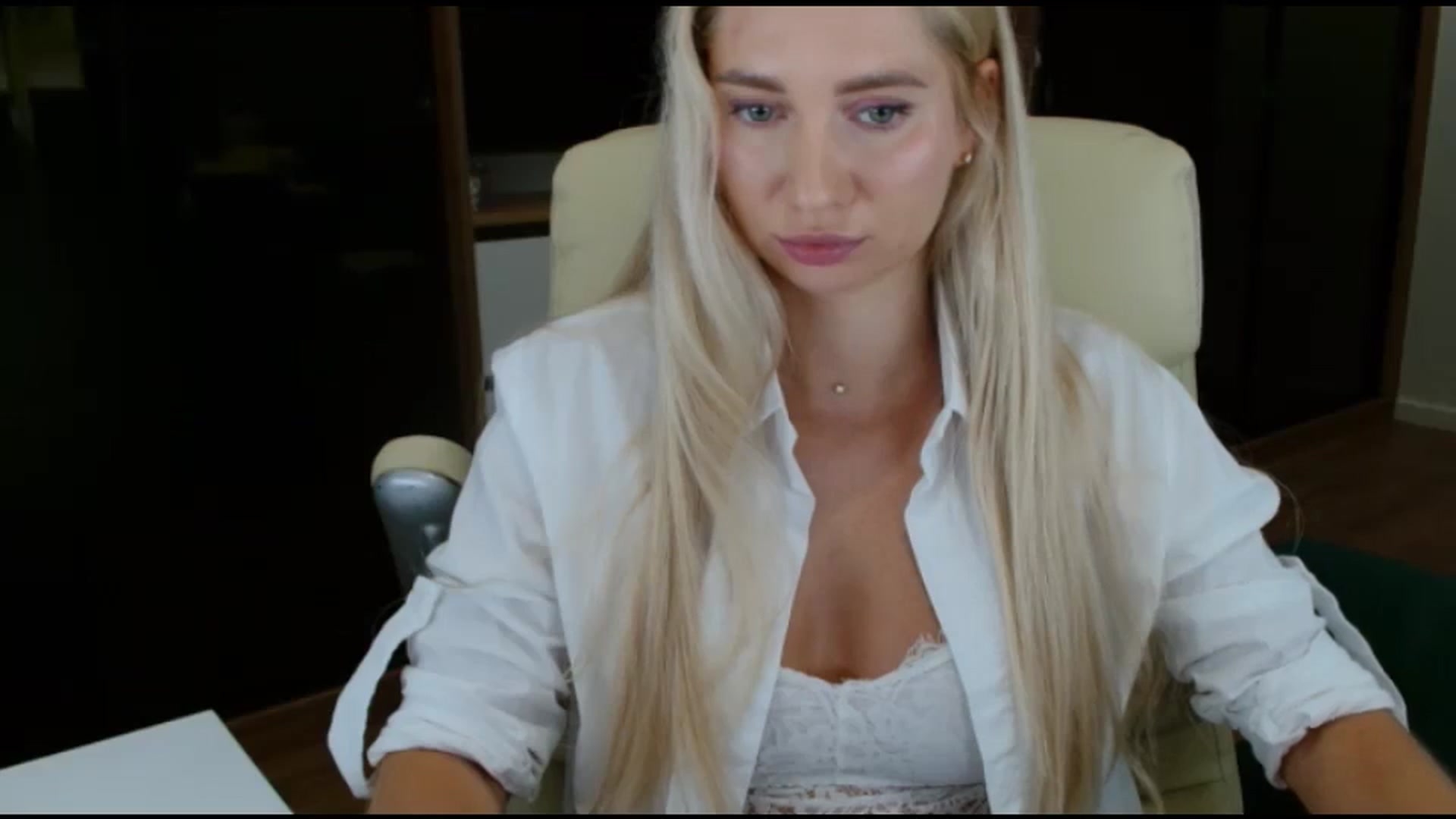 Gallery image thumbnail from Miss_Sylvia's myfreecams stream on, 10/11/2025, 20:39 image 4 of 20