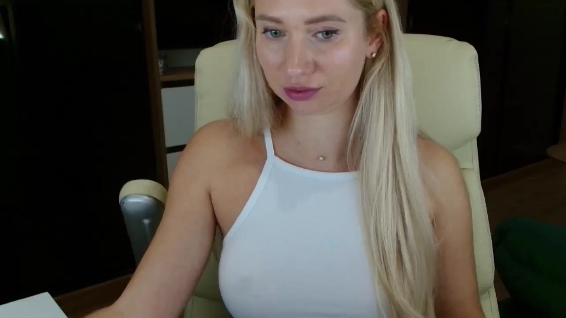 Gallery image thumbnail from Miss_Sylvia's myfreecams stream on, 10/14/2025, 19:00 image 5 of 20