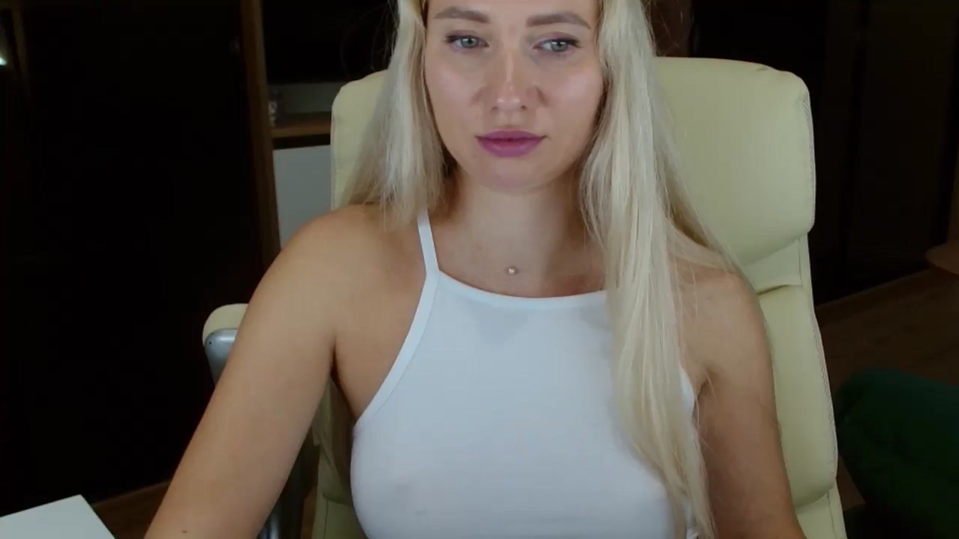 Gallery image thumbnail from Miss_Sylvia's myfreecams stream on, 10/14/2025, 19:00 image 2 of 20