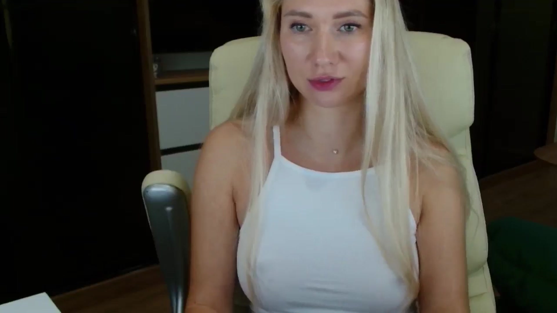 Gallery image thumbnail from Miss_Sylvia's myfreecams stream on, 10/14/2025, 20:24 image 19 of 20