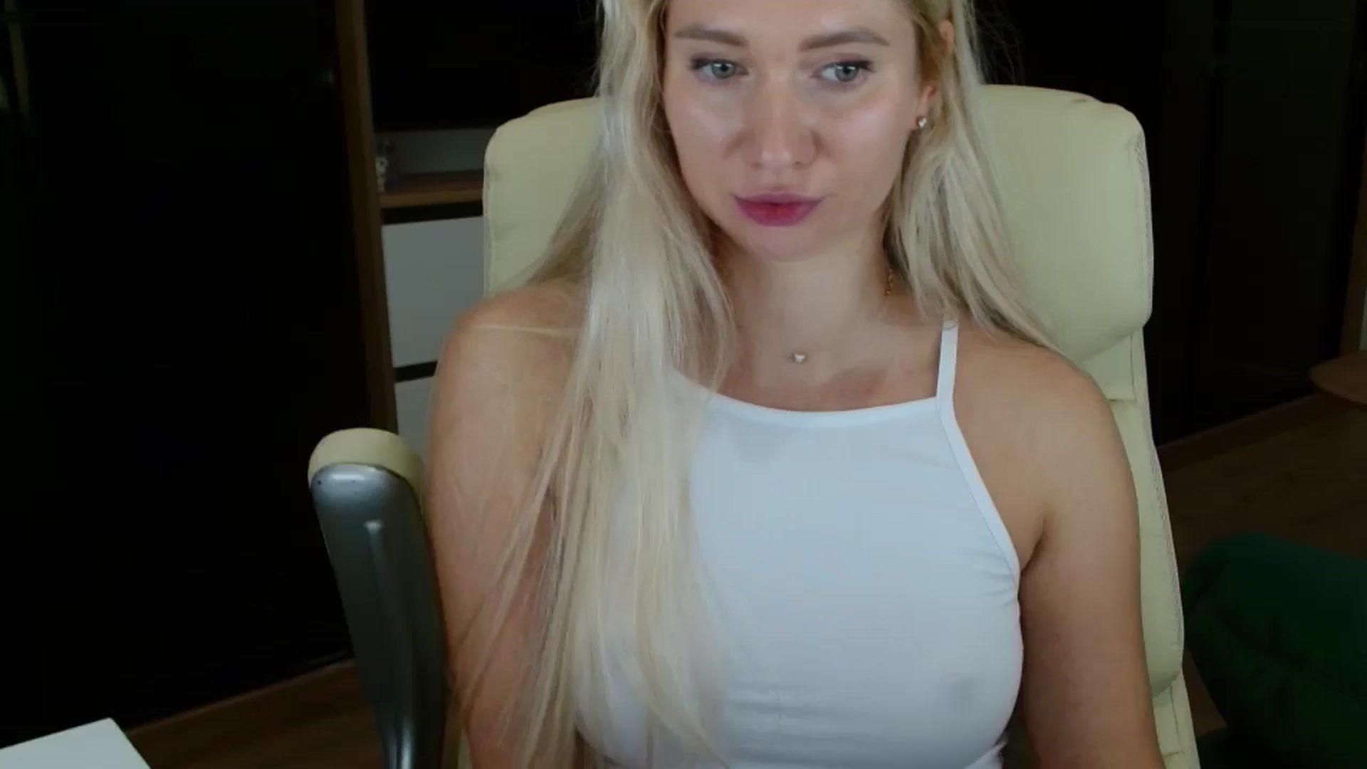 Gallery image thumbnail from Miss_Sylvia's myfreecams stream on, 10/14/2025, 20:24 image 14 of 20
