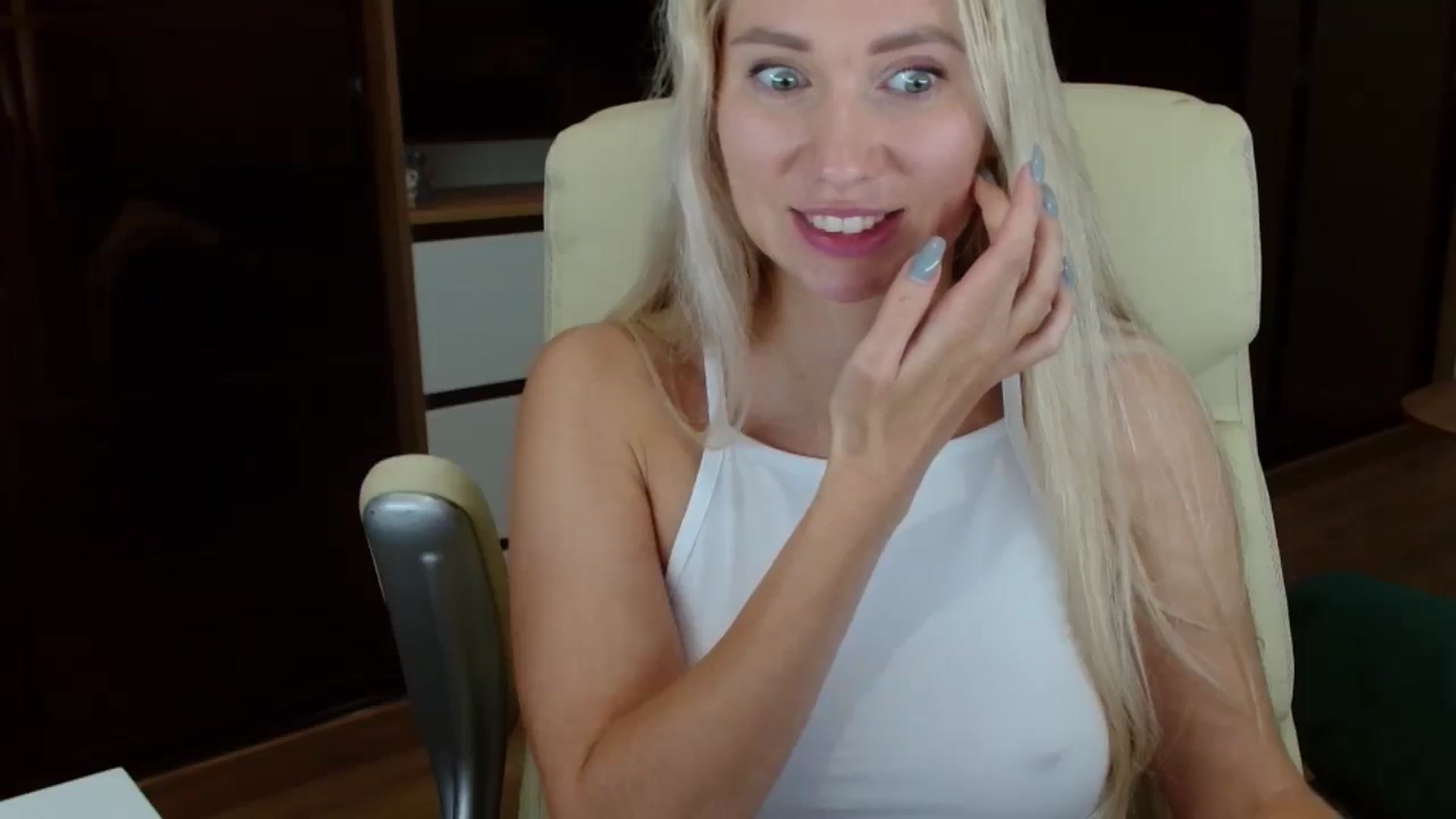 Gallery image thumbnail from Miss_Sylvia's myfreecams stream on, 10/14/2025, 21:09 image 20 of 20