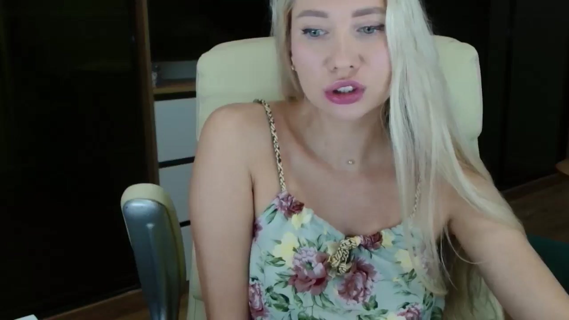 Gallery image thumbnail from Miss_Sylvia's myfreecams stream on, 10/16/2025, 18:36 image 15 of 20
