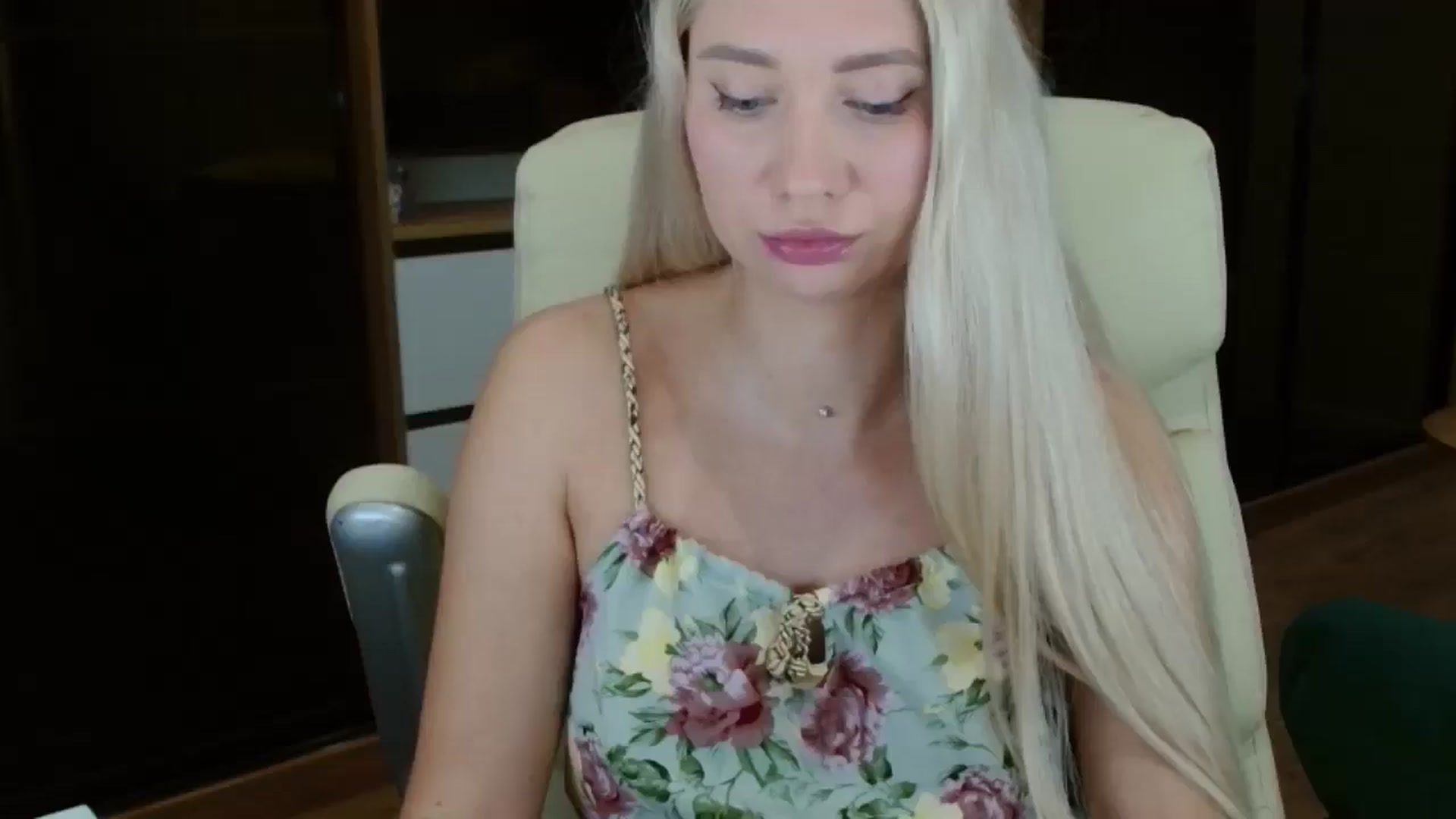 Gallery image thumbnail from Miss_Sylvia's myfreecams stream on, 10/16/2025, 18:36 image 8 of 20