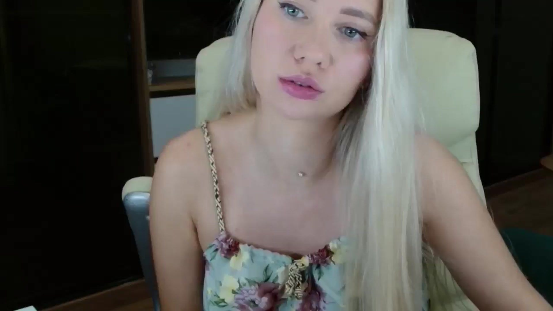 Gallery image thumbnail from Miss_Sylvia's myfreecams stream on, 10/16/2025, 18:36 image 16 of 20