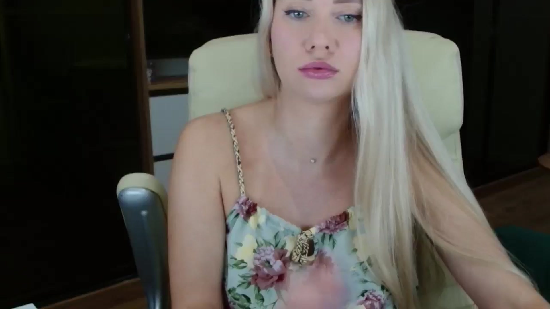 Gallery image thumbnail from Miss_Sylvia's myfreecams stream on, 10/16/2025, 18:36 image 5 of 20
